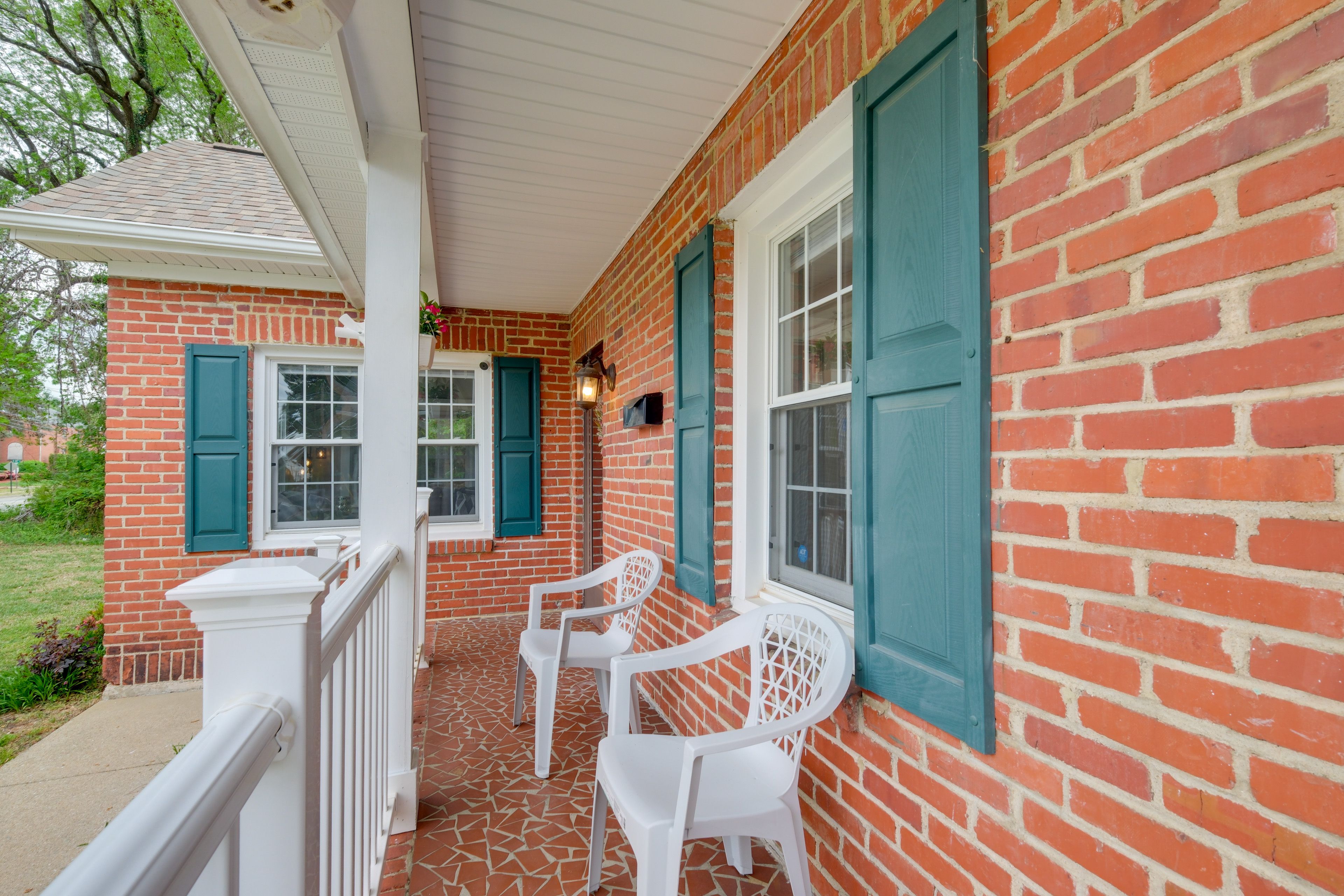 Covered Front Porch