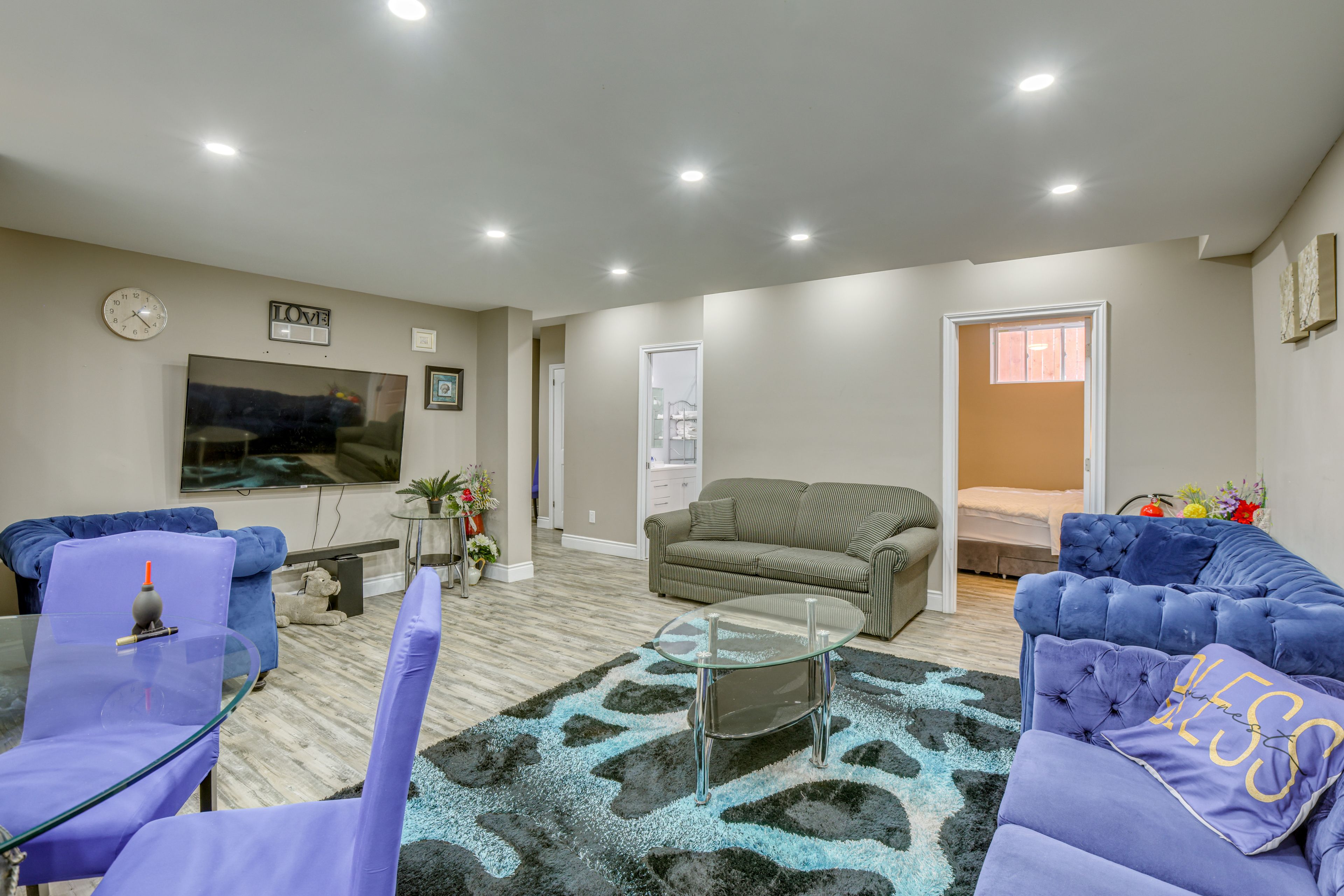 Living Room | Full Sleeper Sofa