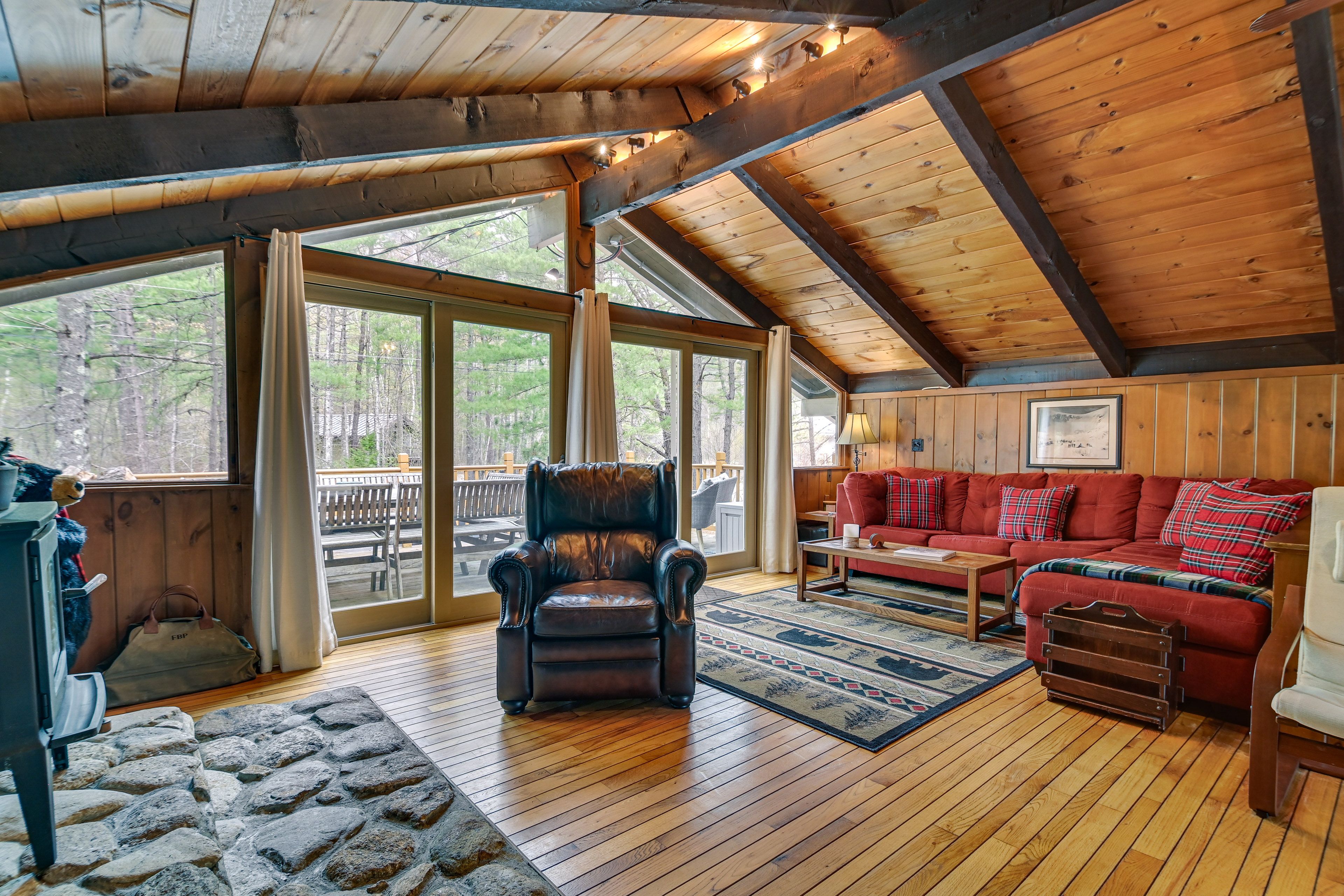 Living Room | Wood-Burning Stove | Smart TV | Upper Level