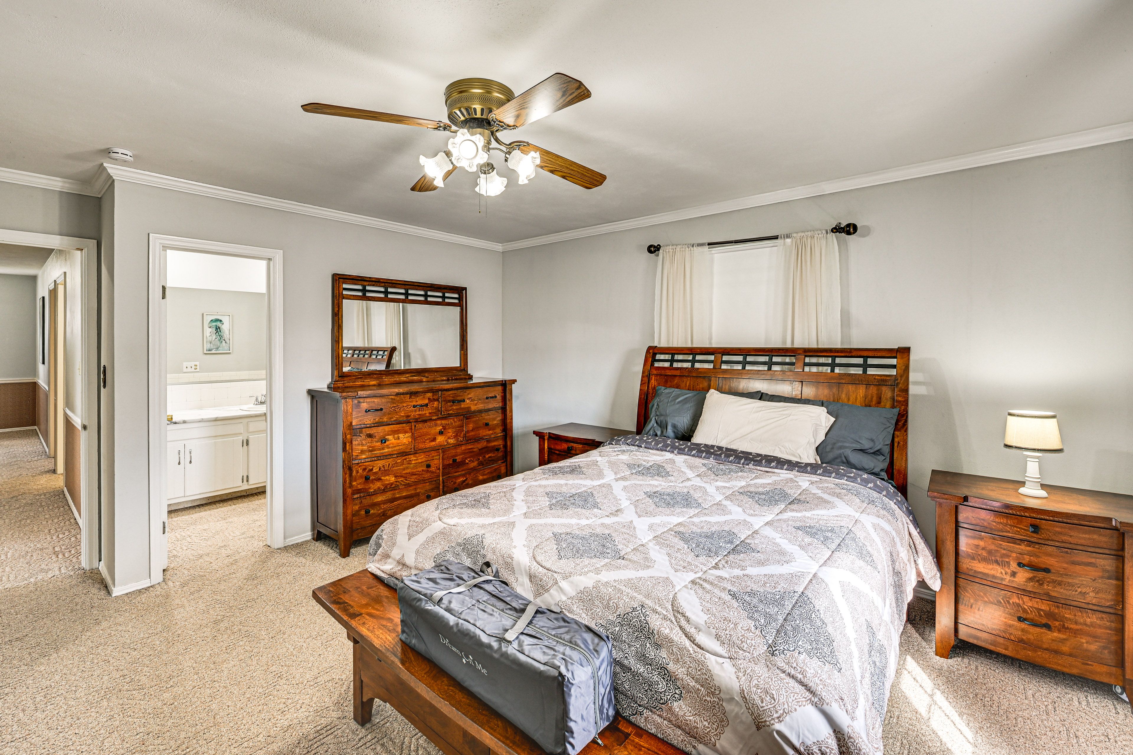 Bedroom 1 | Queen Bed | 2nd Floor