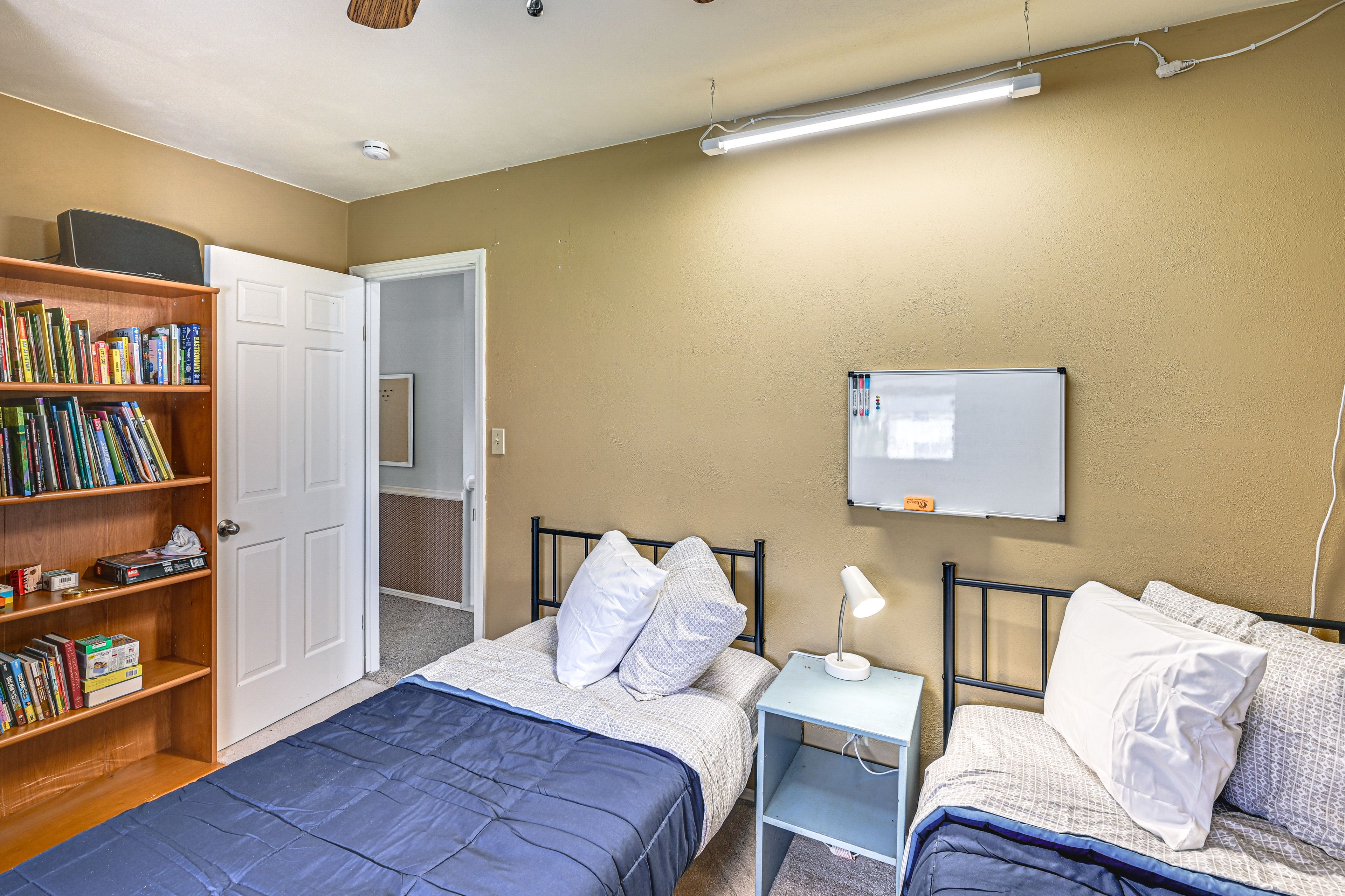 Bedroom 5 | 2 Twin Beds | 2nd Floor