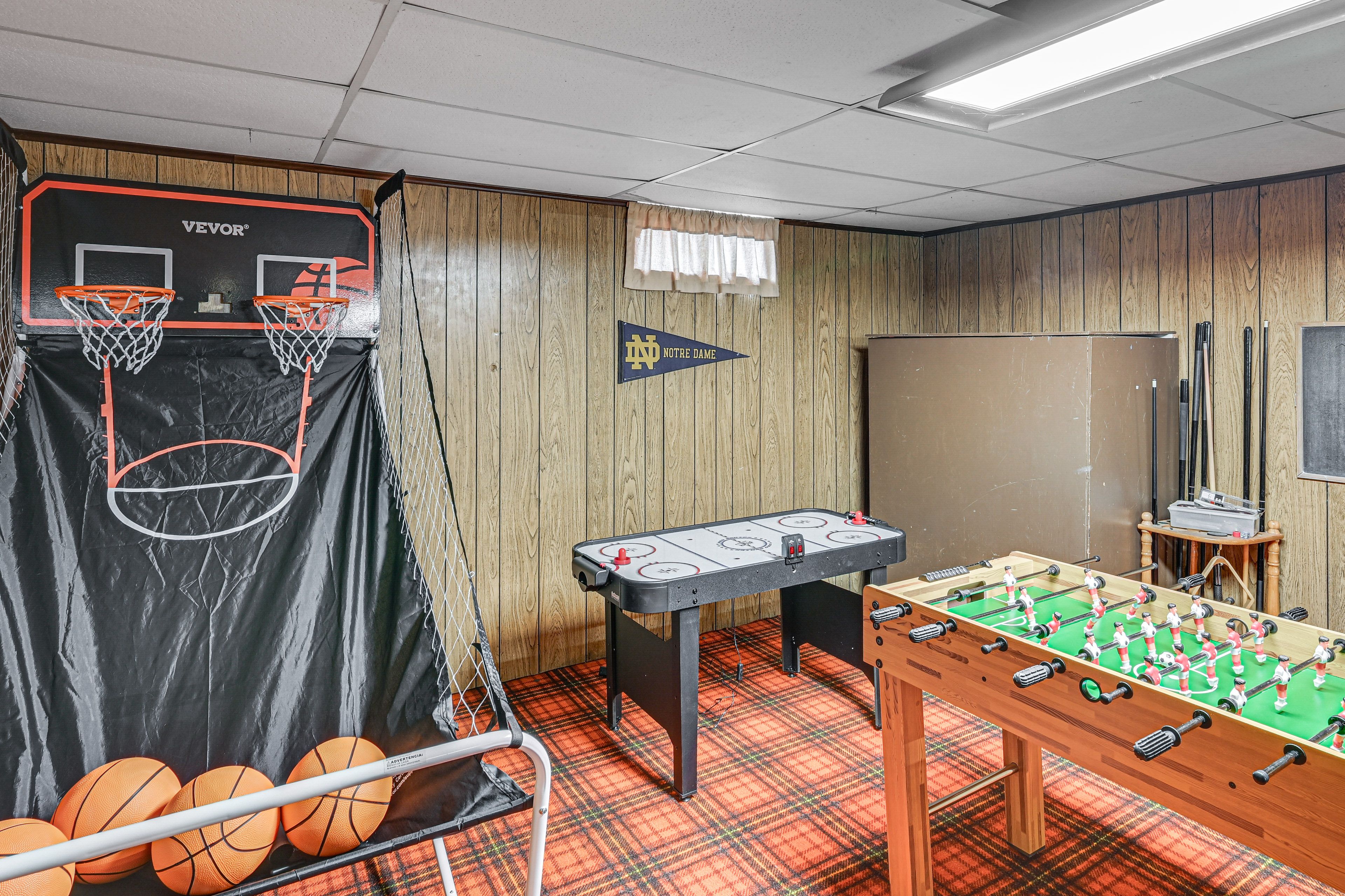 Air hockey | Foosball