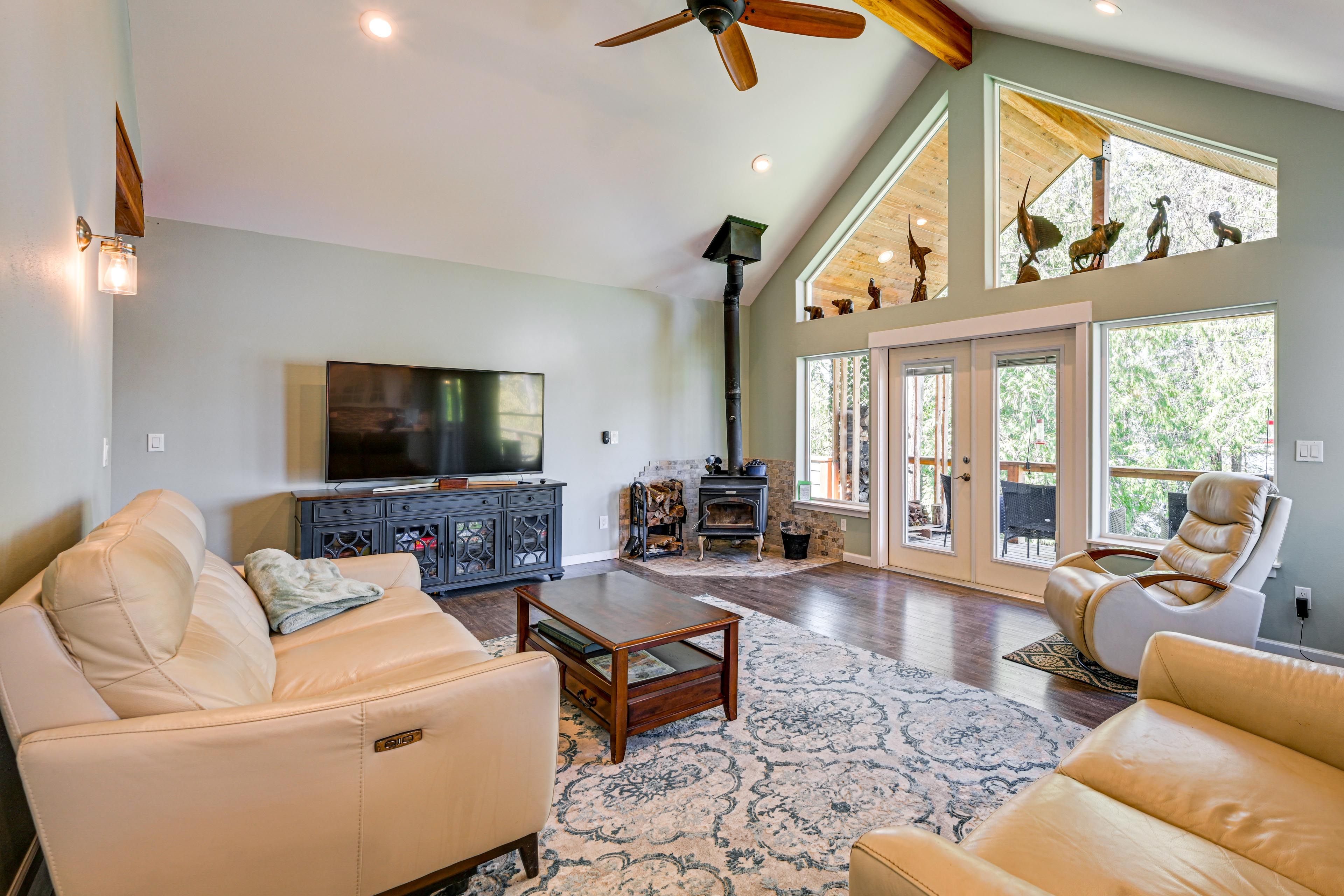 Living Room | 1st Floor