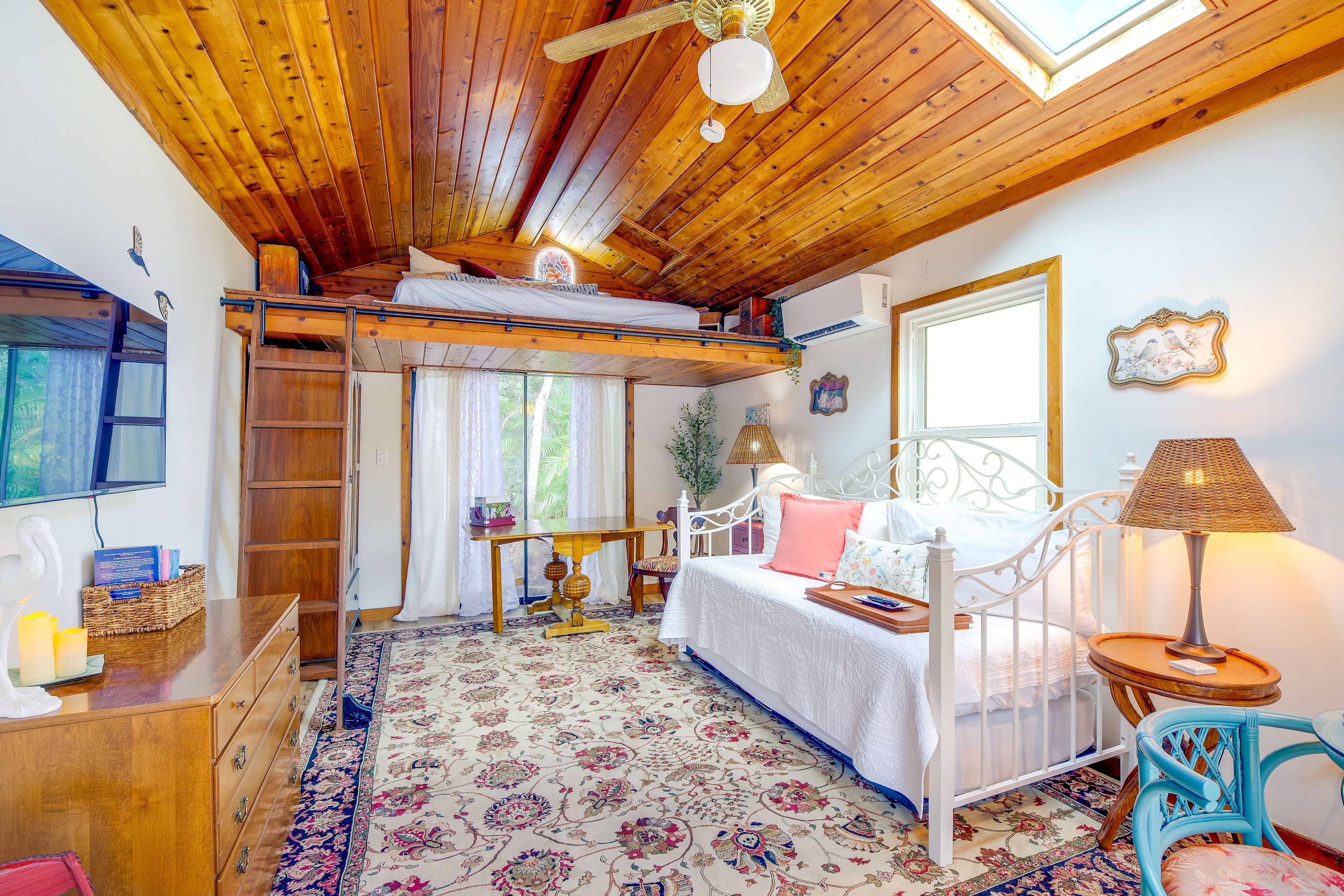 Bedroom 3 | Queen Daybed