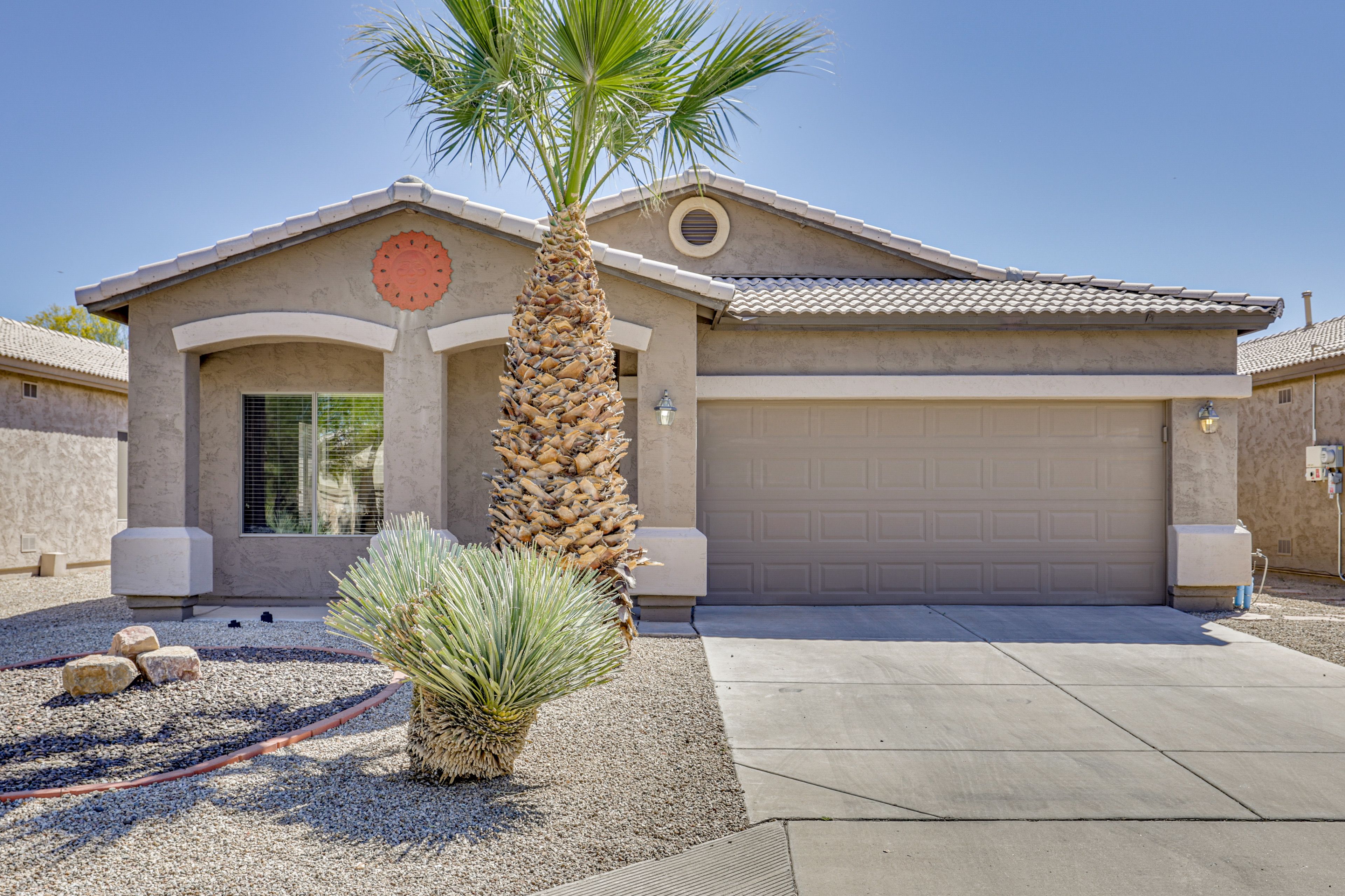 Driveway Parking | 2 Vehicles