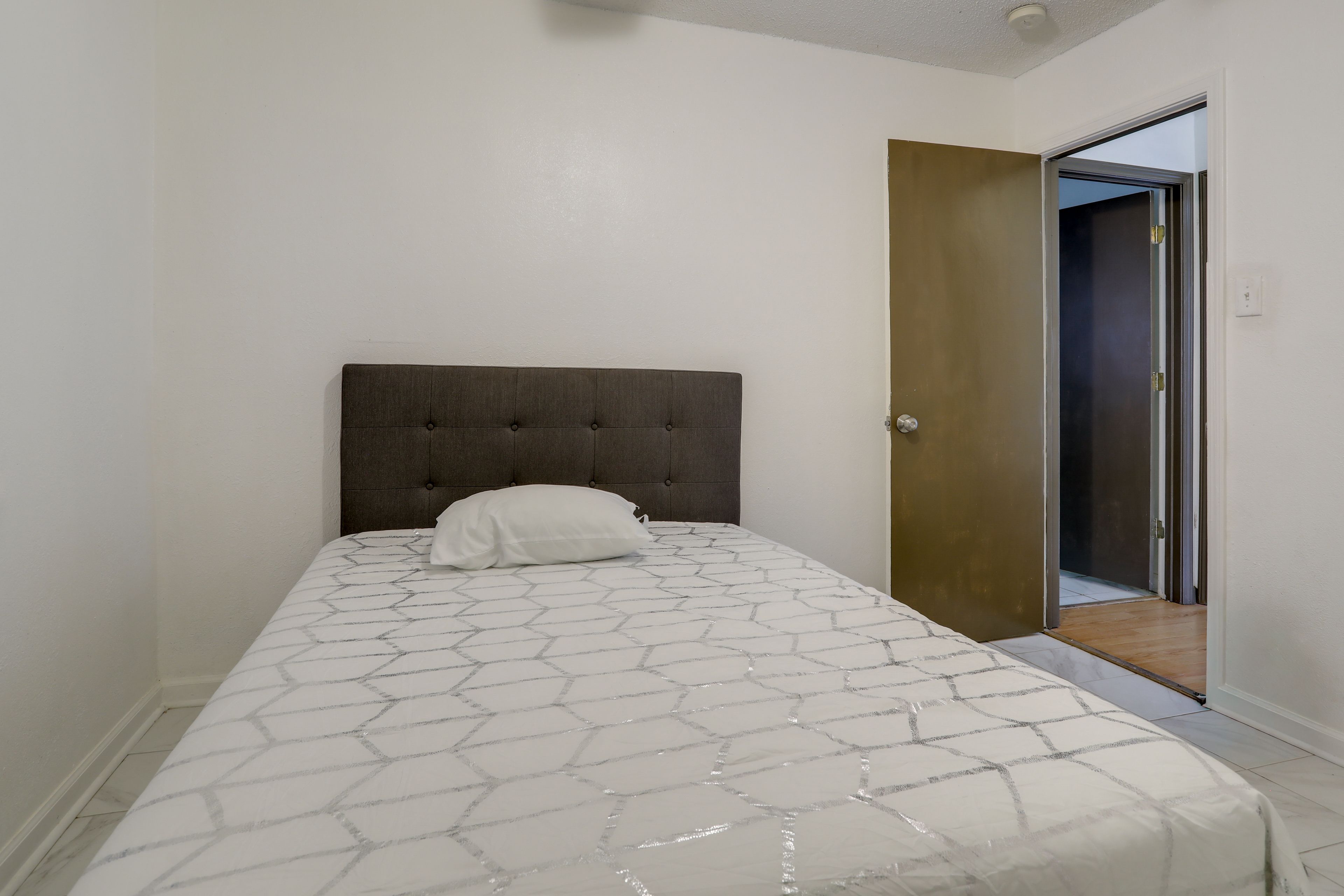 Bedroom 3 | Full Bed