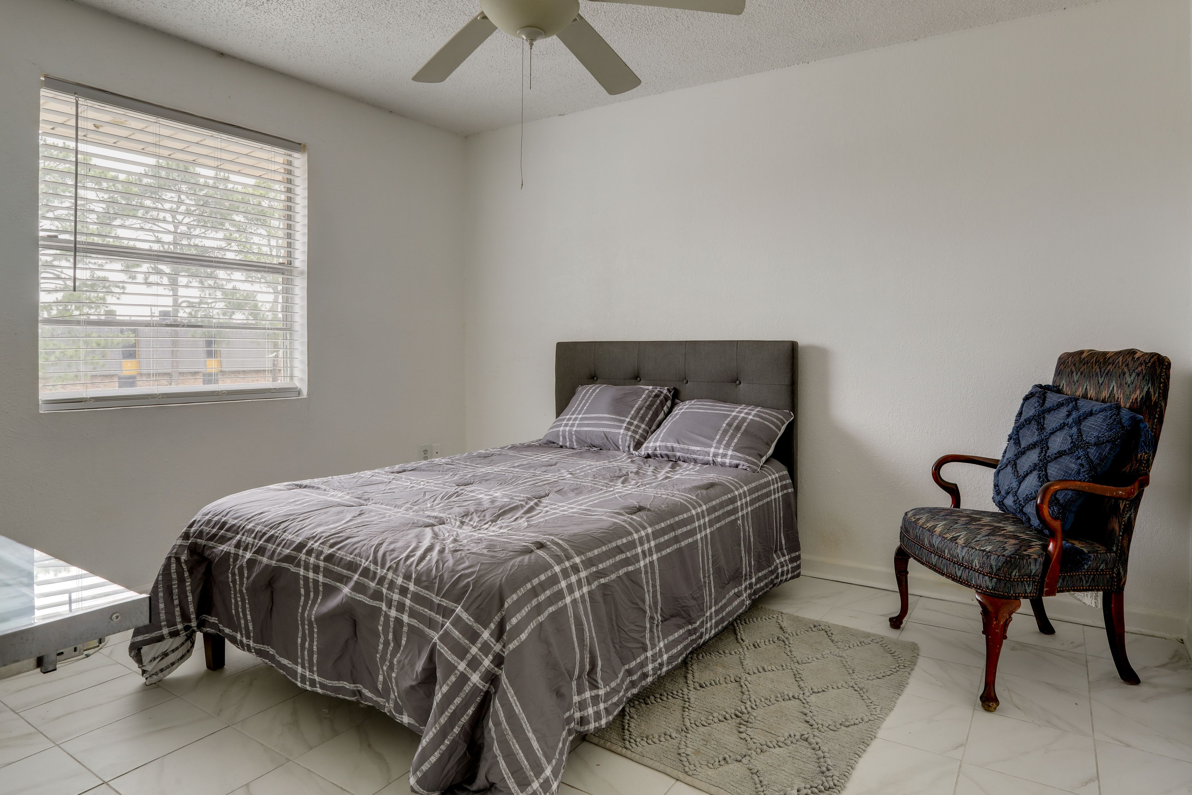 Bedroom 1 | Full Bed