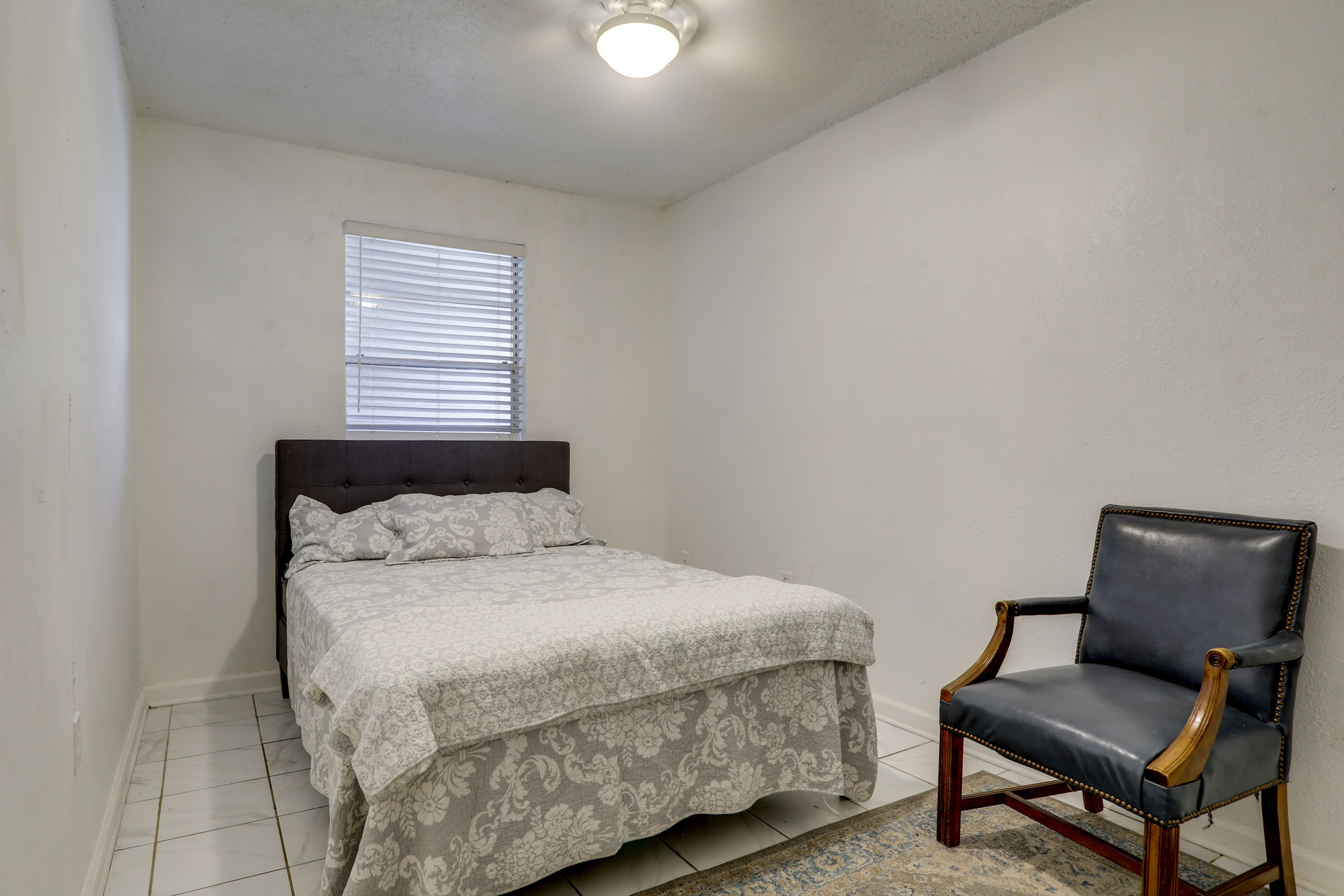 Bedroom 2 | Full Bed