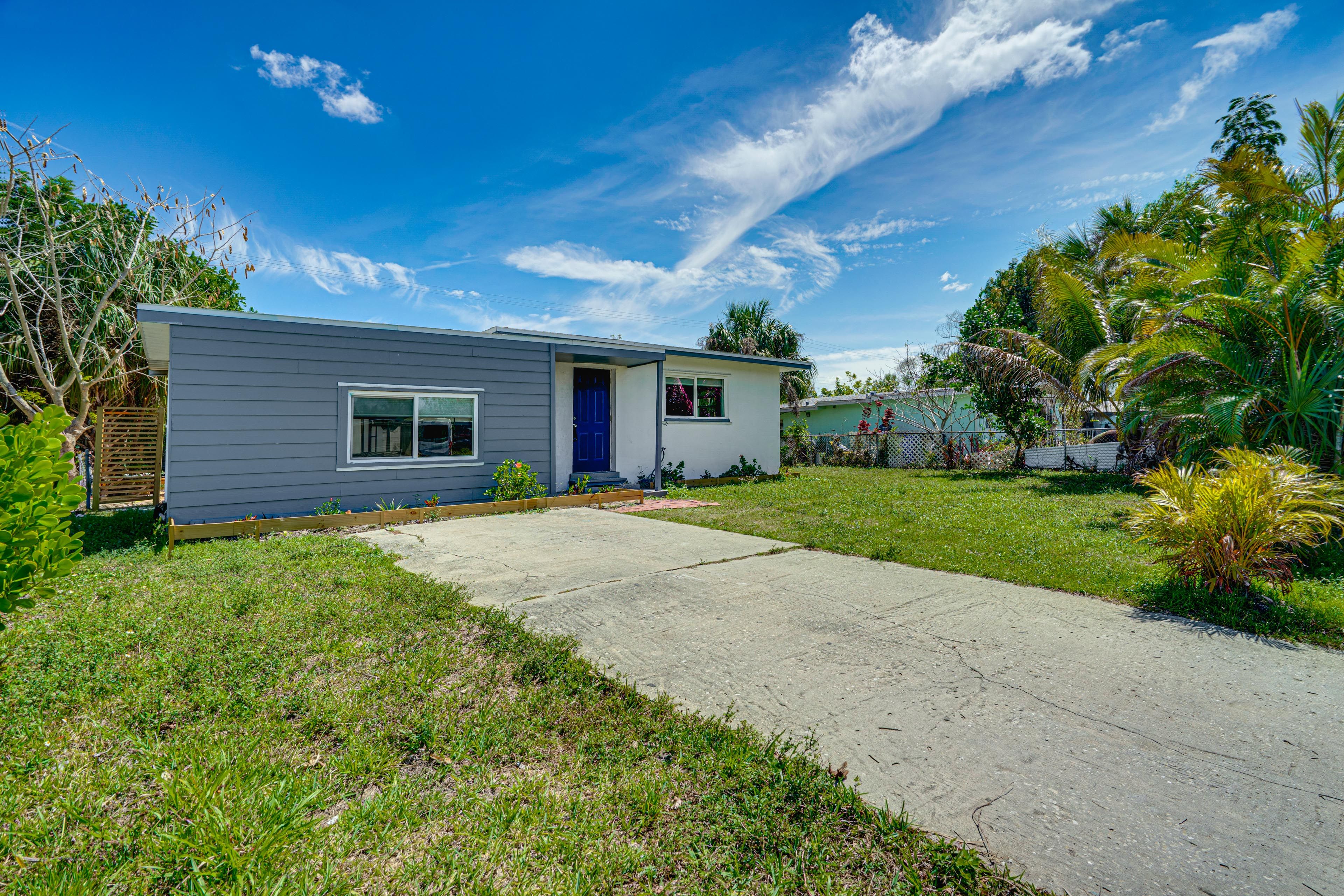 Parking | Driveway (2 Vehicles)