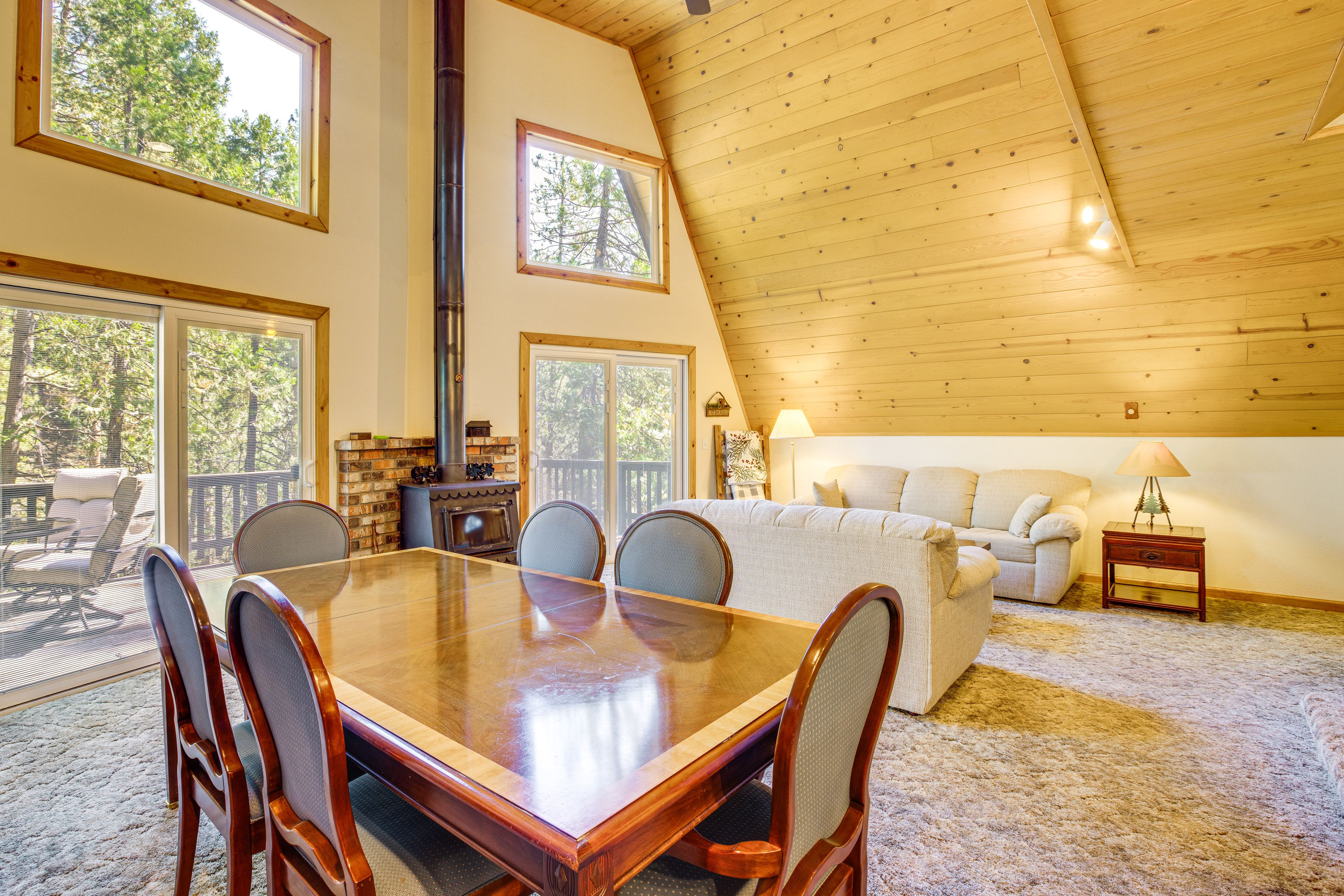 Dining Area | 1st Floor