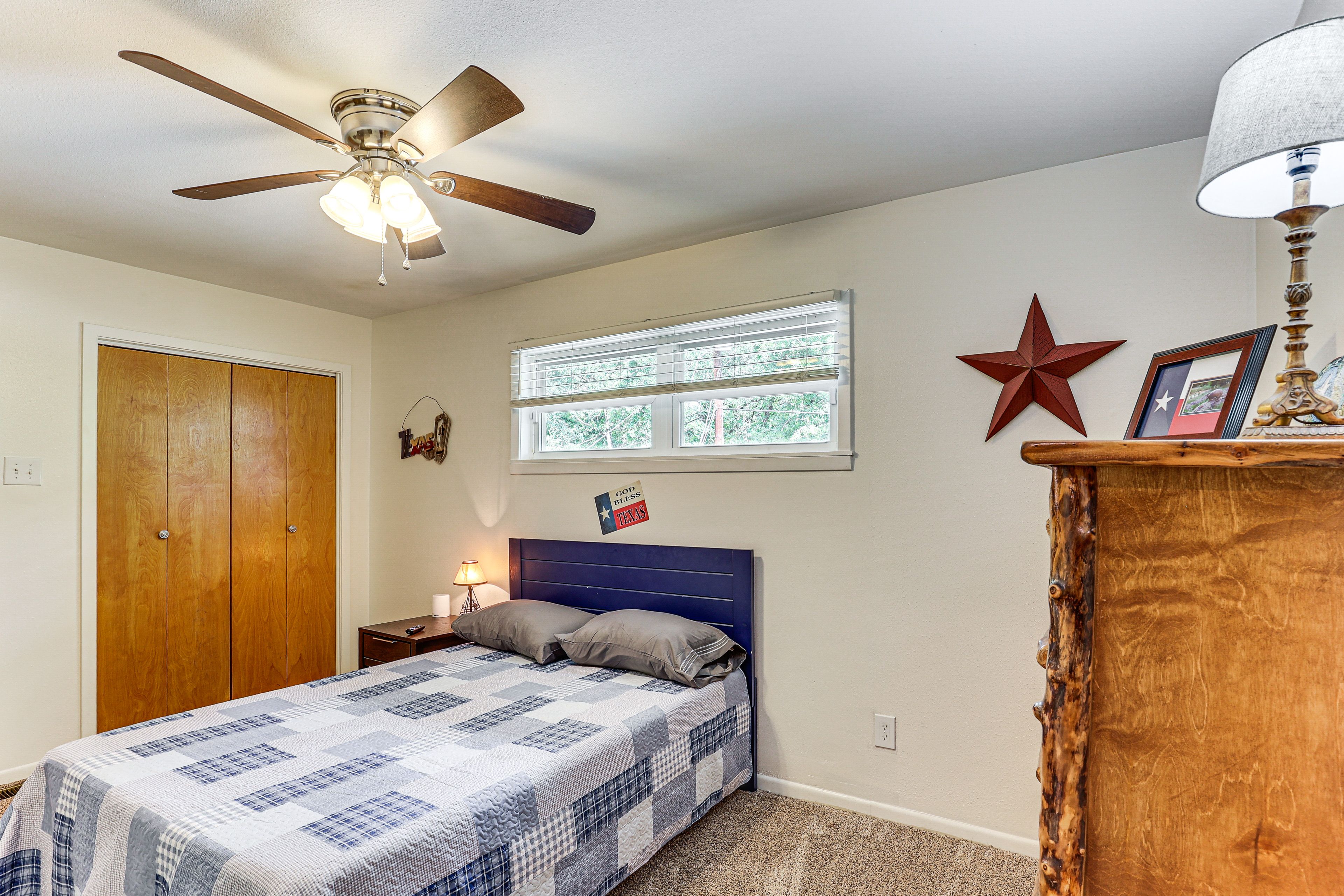 Bedroom 2 | Full Bed | 2nd Floor