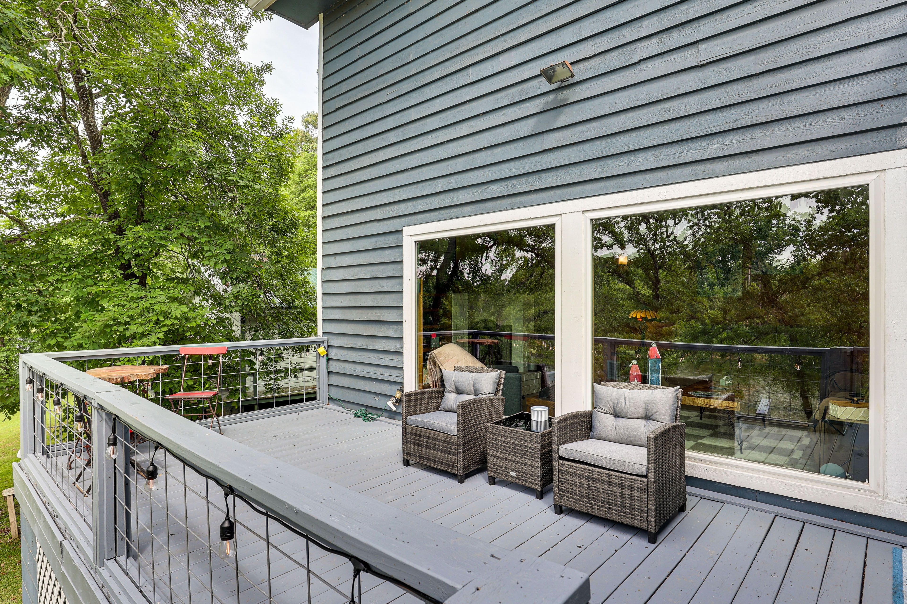 Upper Deck | Outdoor Seating