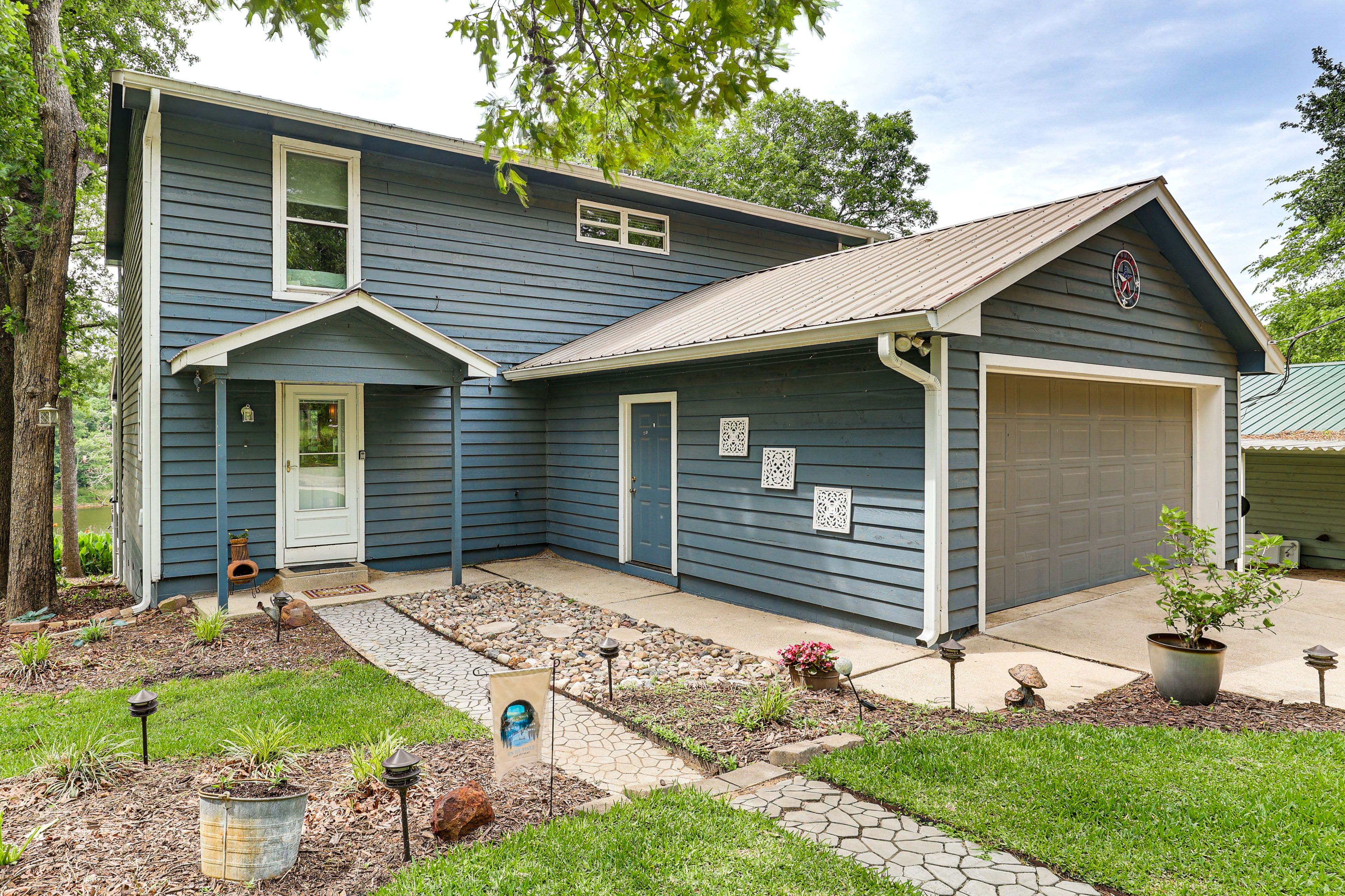Front Exterior | 1 Step to Enter