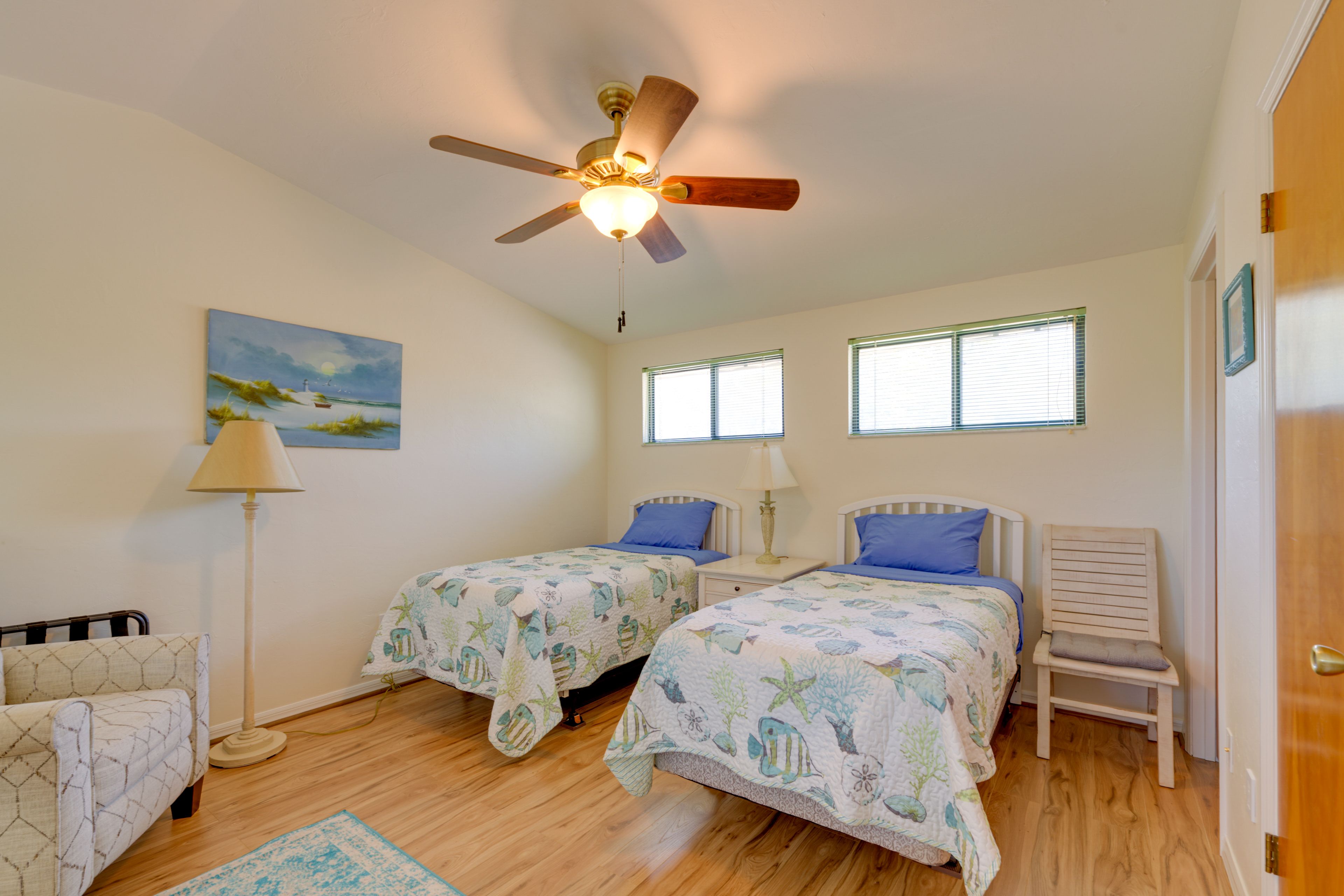 Loft | 2 Twin Beds | 2nd Floor