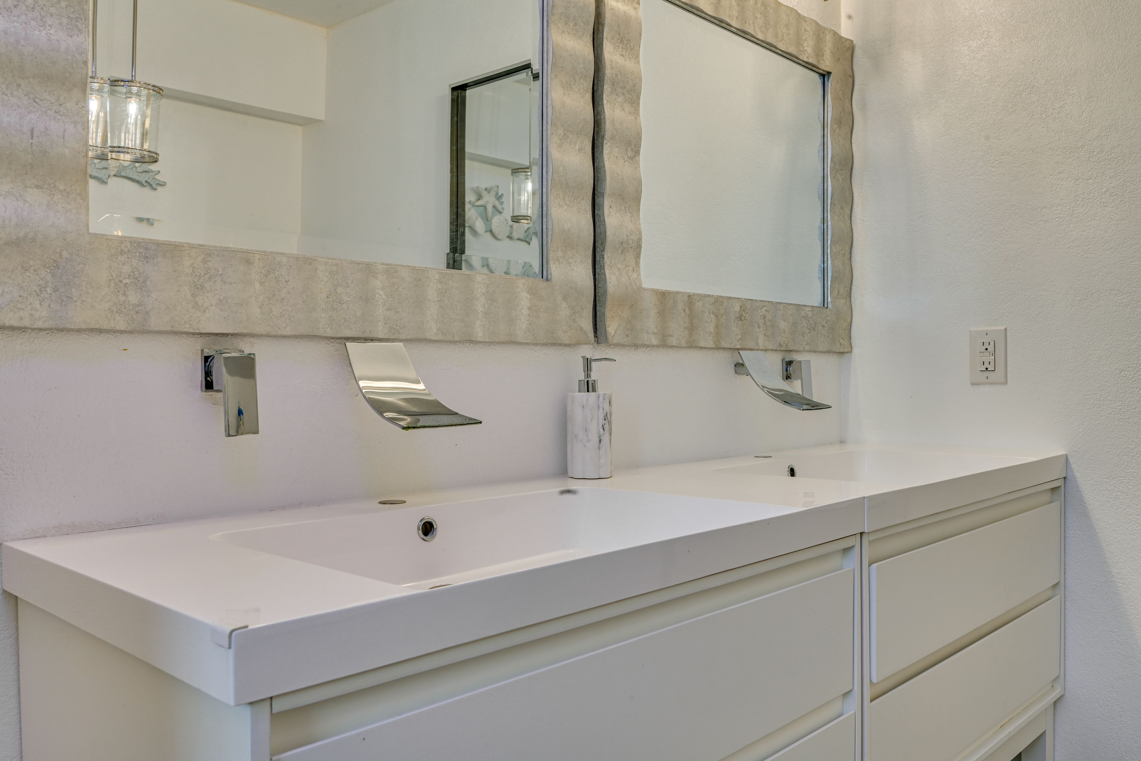 Waterfall faucet setting
