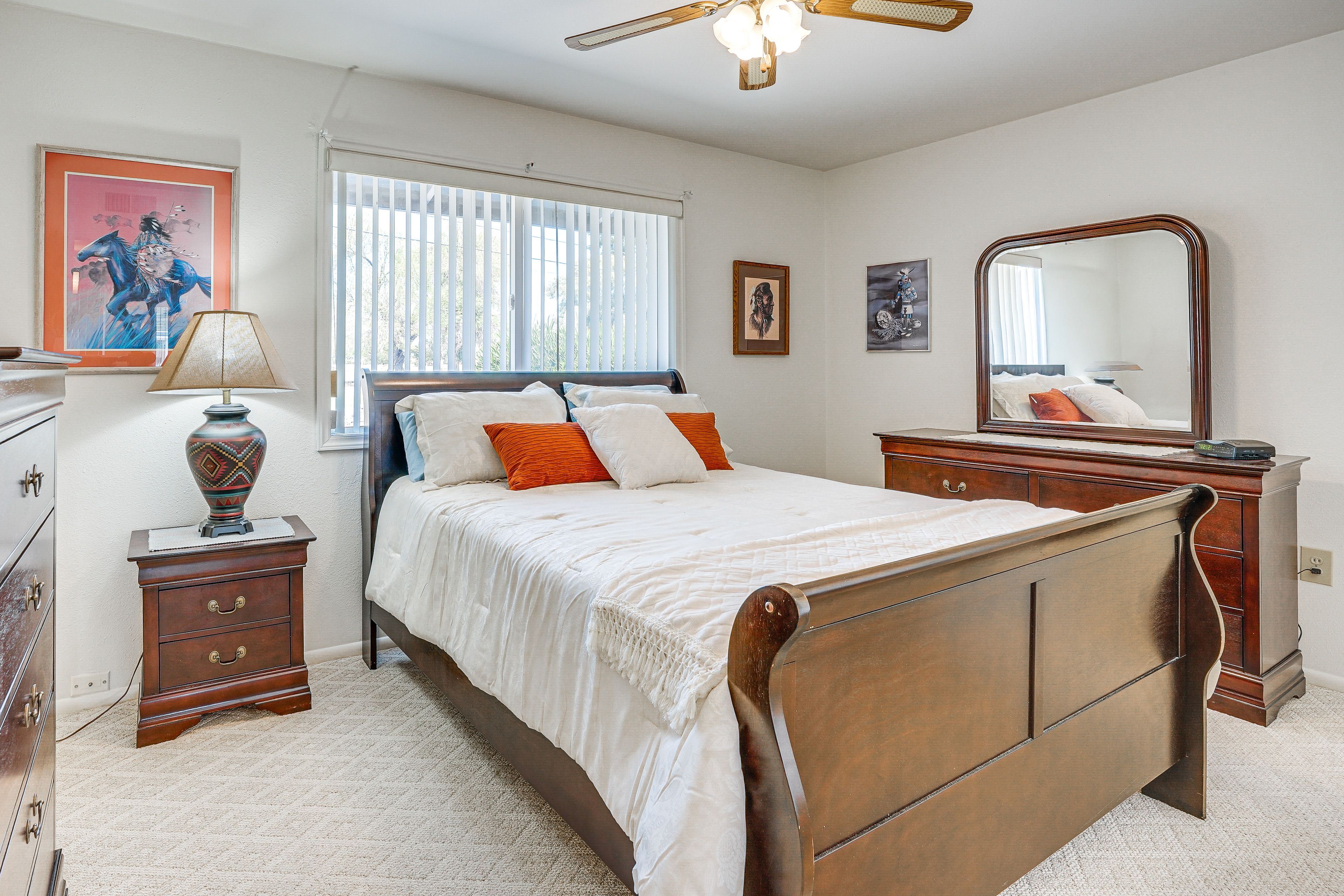 Bedroom 2 | Queen Bed