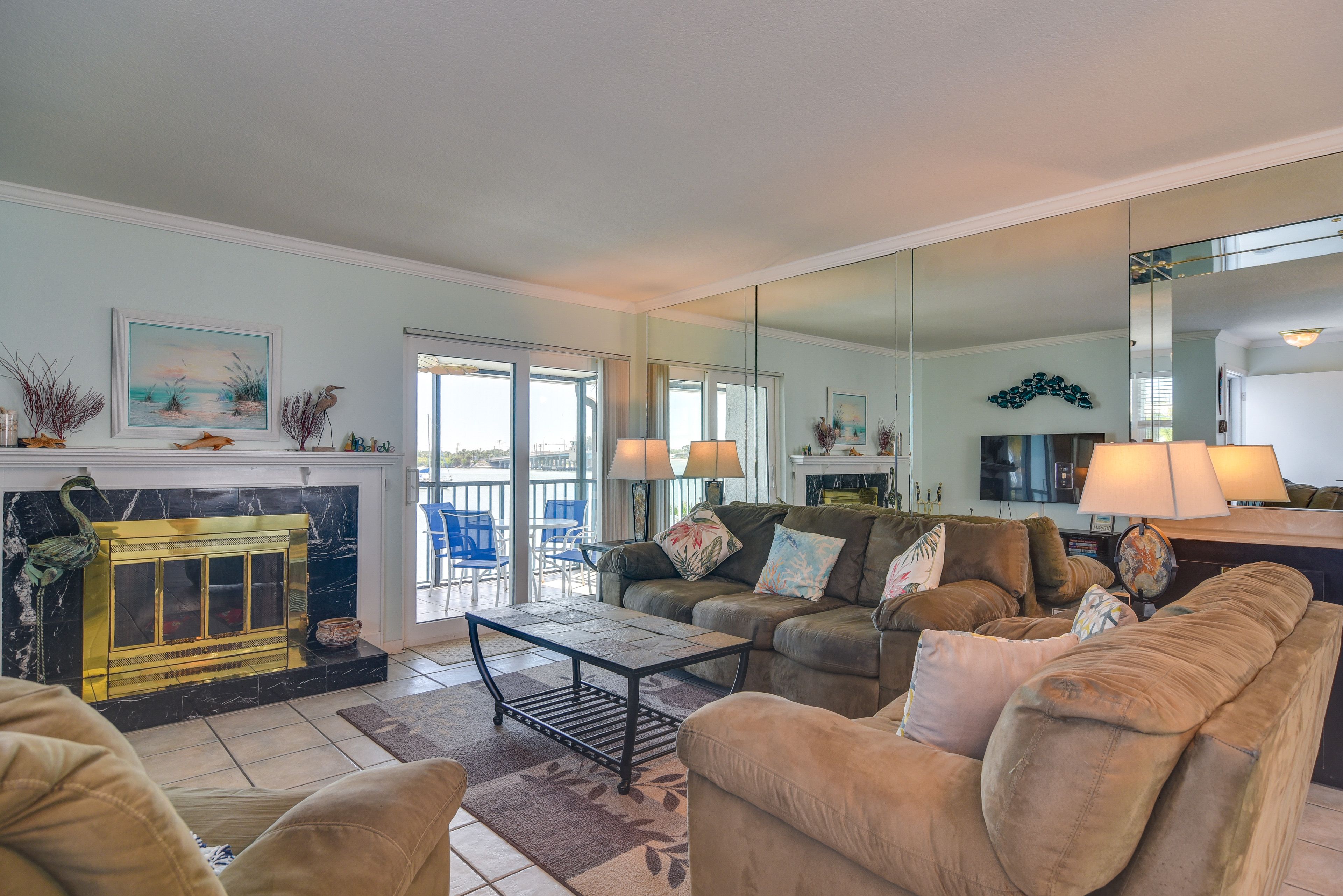 Living Room | Single-Story Condo on 2nd Floor