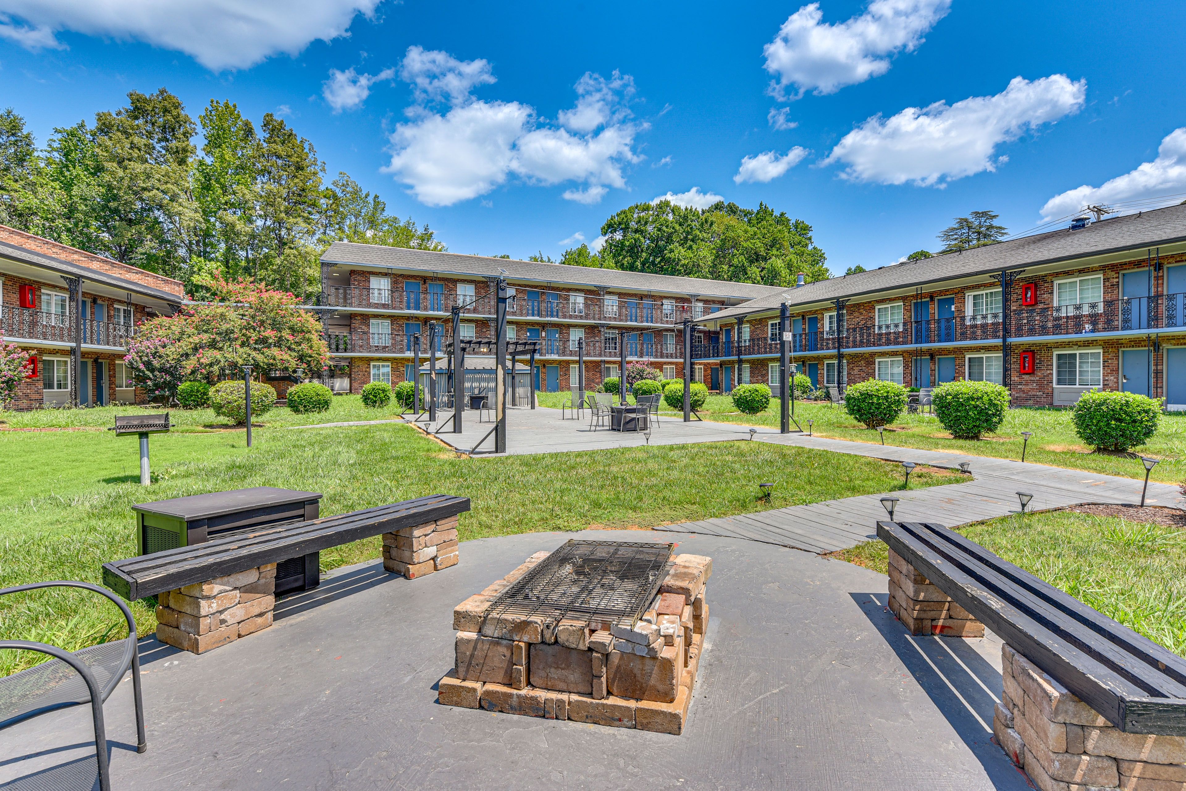 Charlotte Vacation Rental | Studio | 1BA | 600 Sq Ft | Step-Free Access