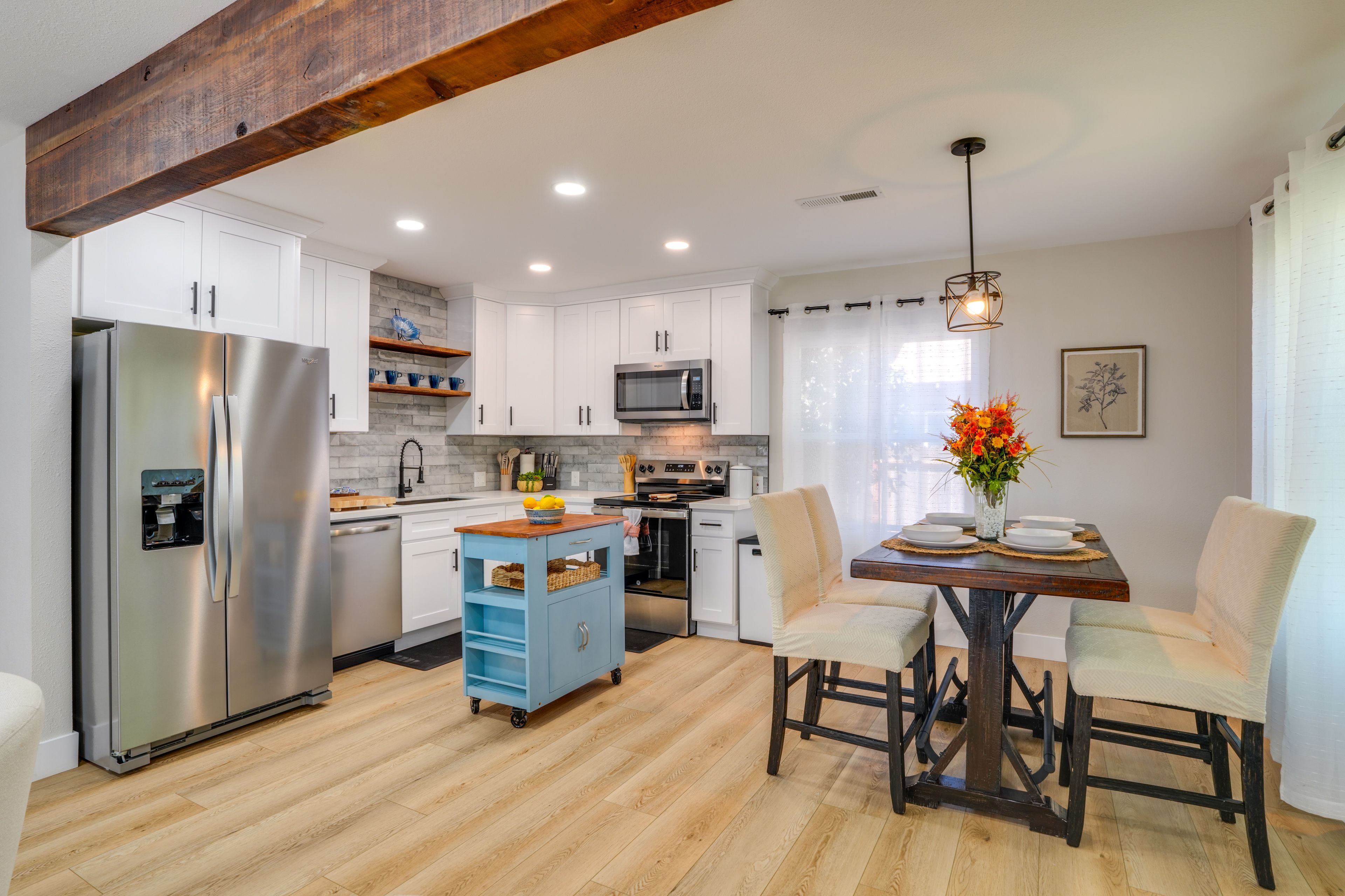 Kitchen | Dining Area