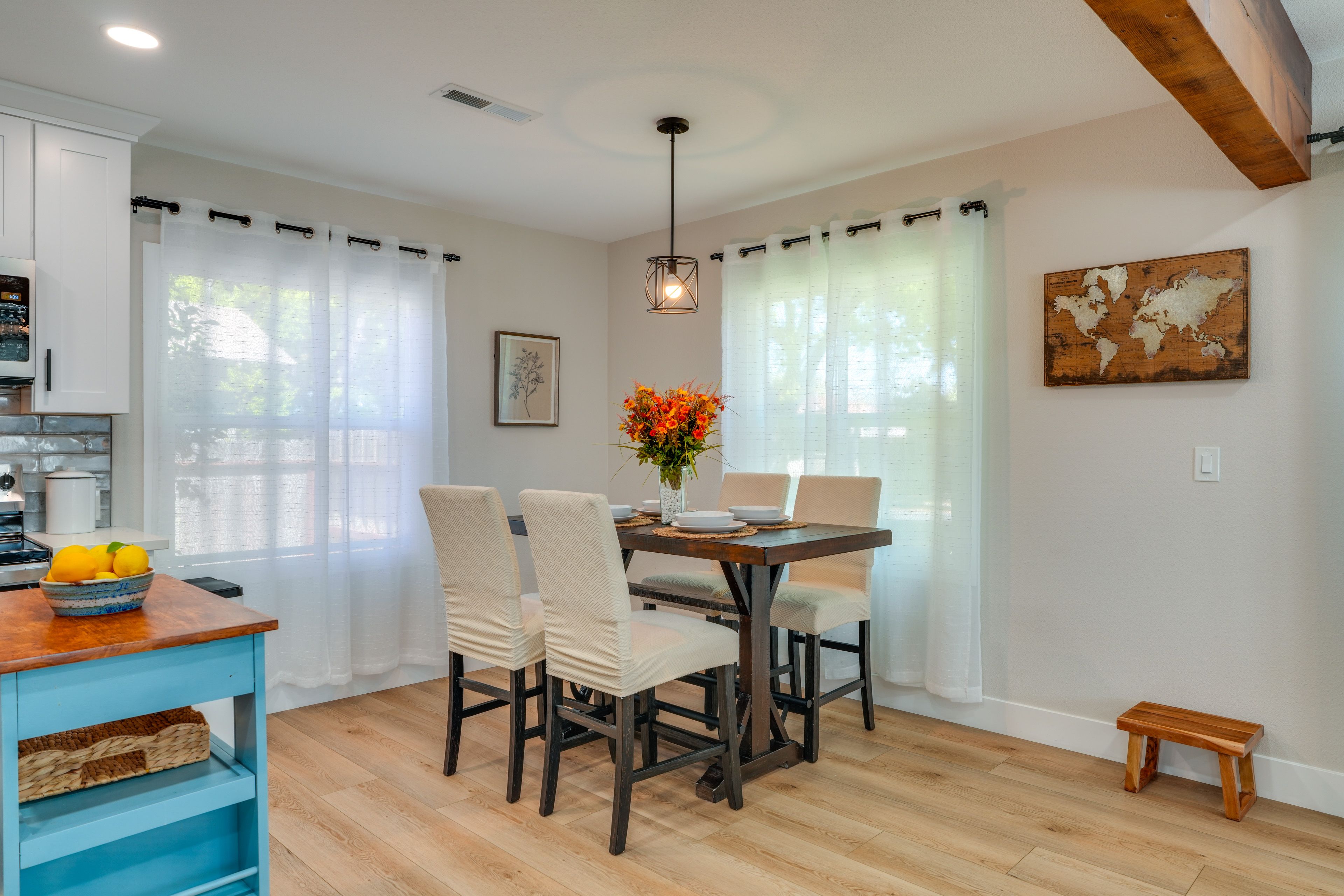 Dining Area | Dishware & Flatware