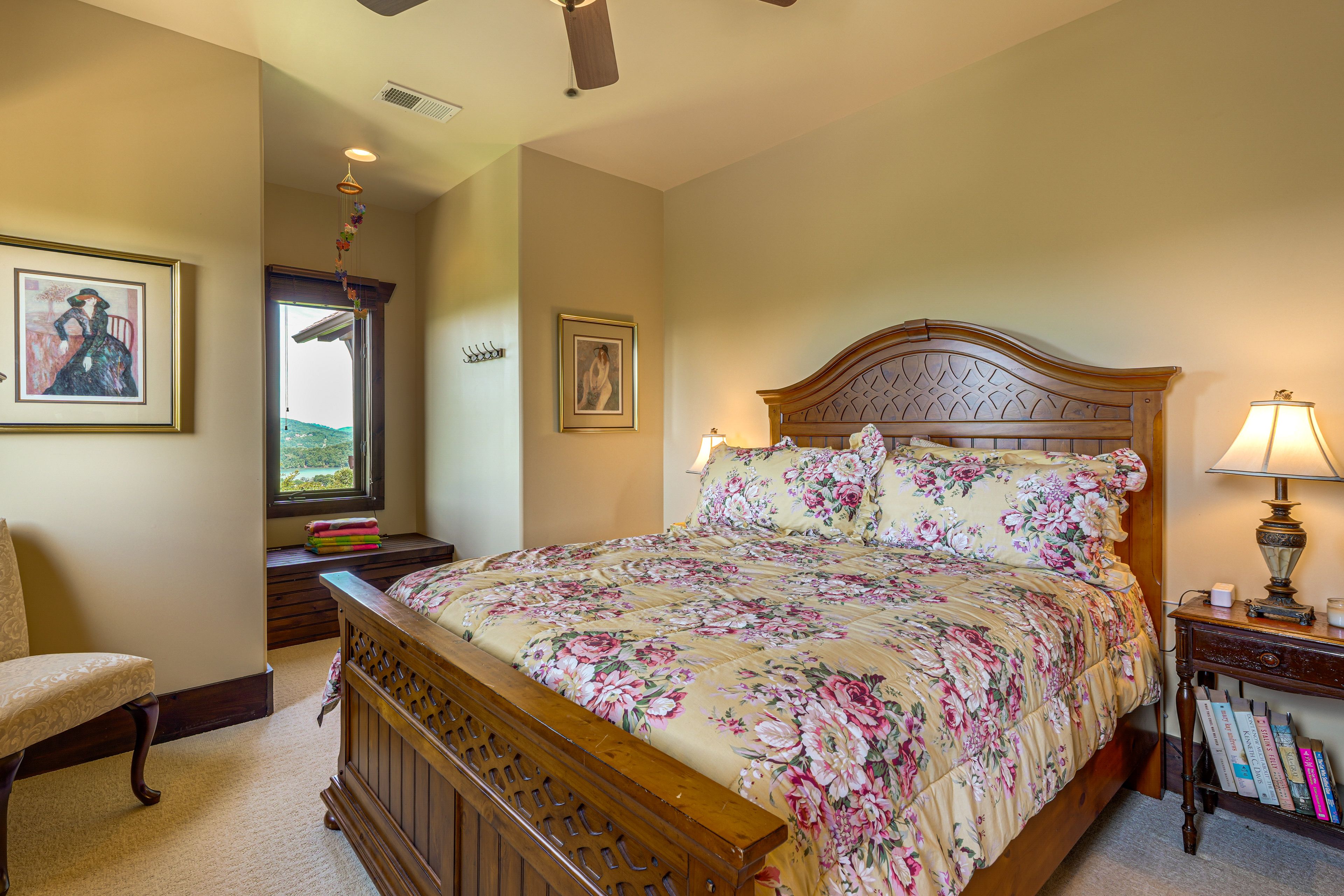Bedroom 3 | 2nd Floor | Queen Bed