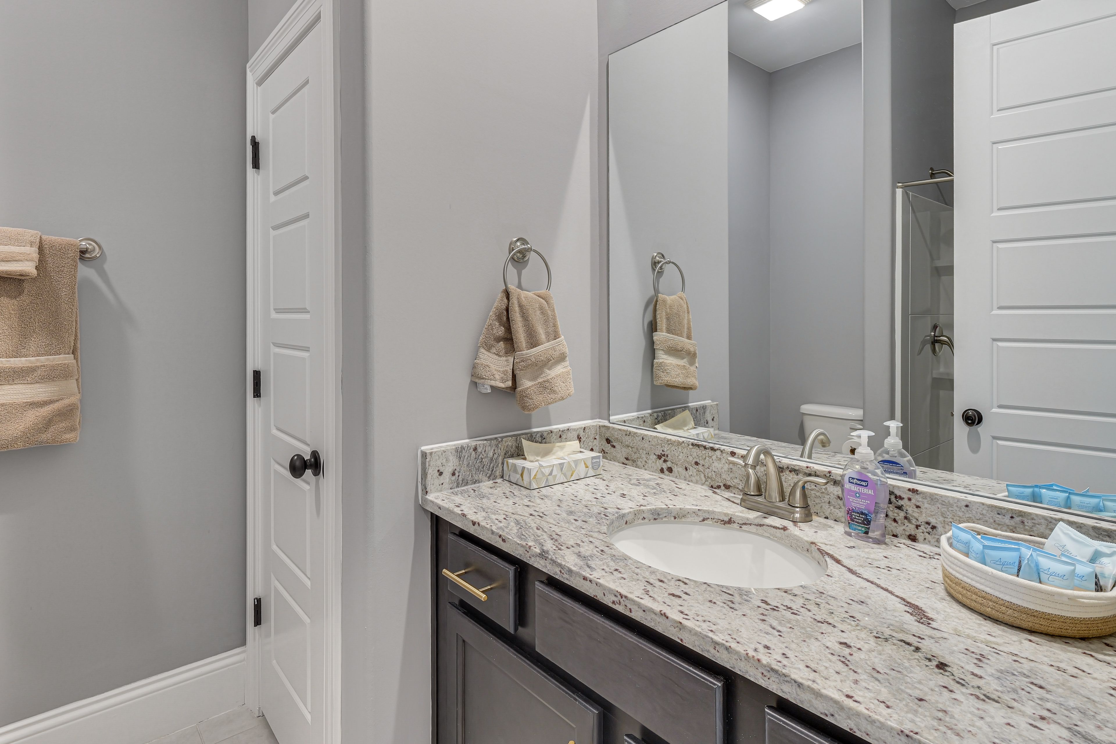 Bathroom | 1st Floor