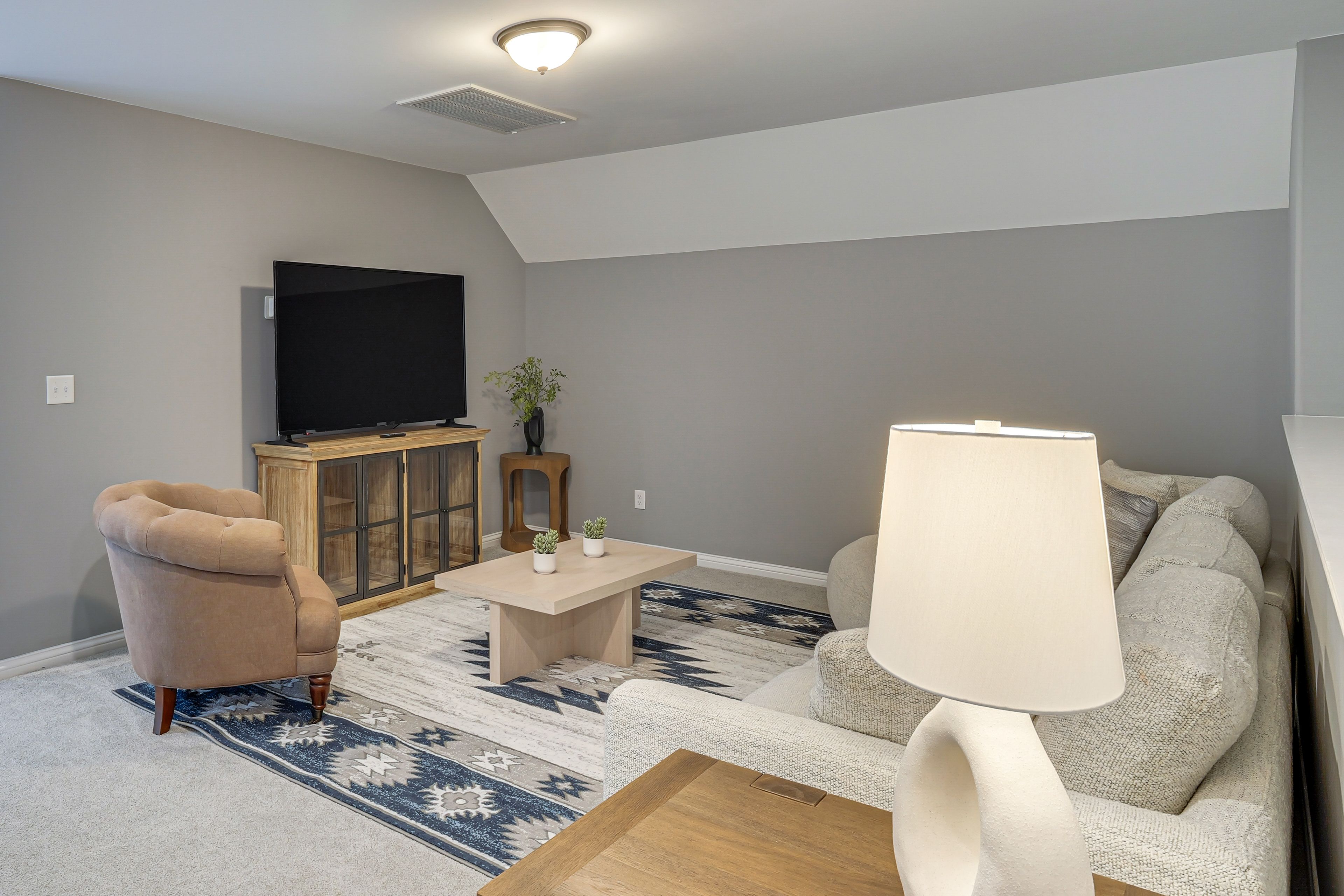 Living Area | 2nd Floor