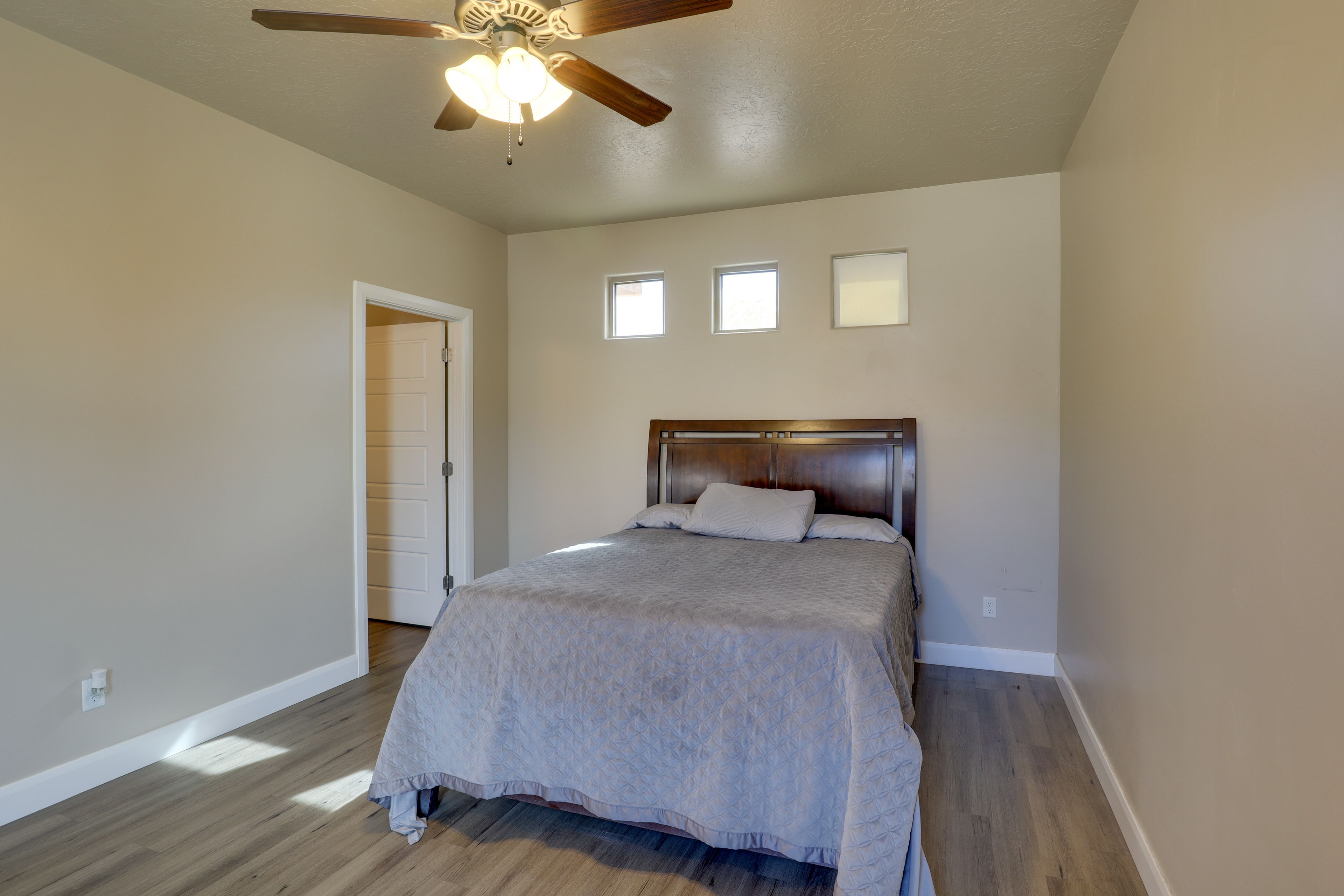 Bedroom 1 | Full Bed