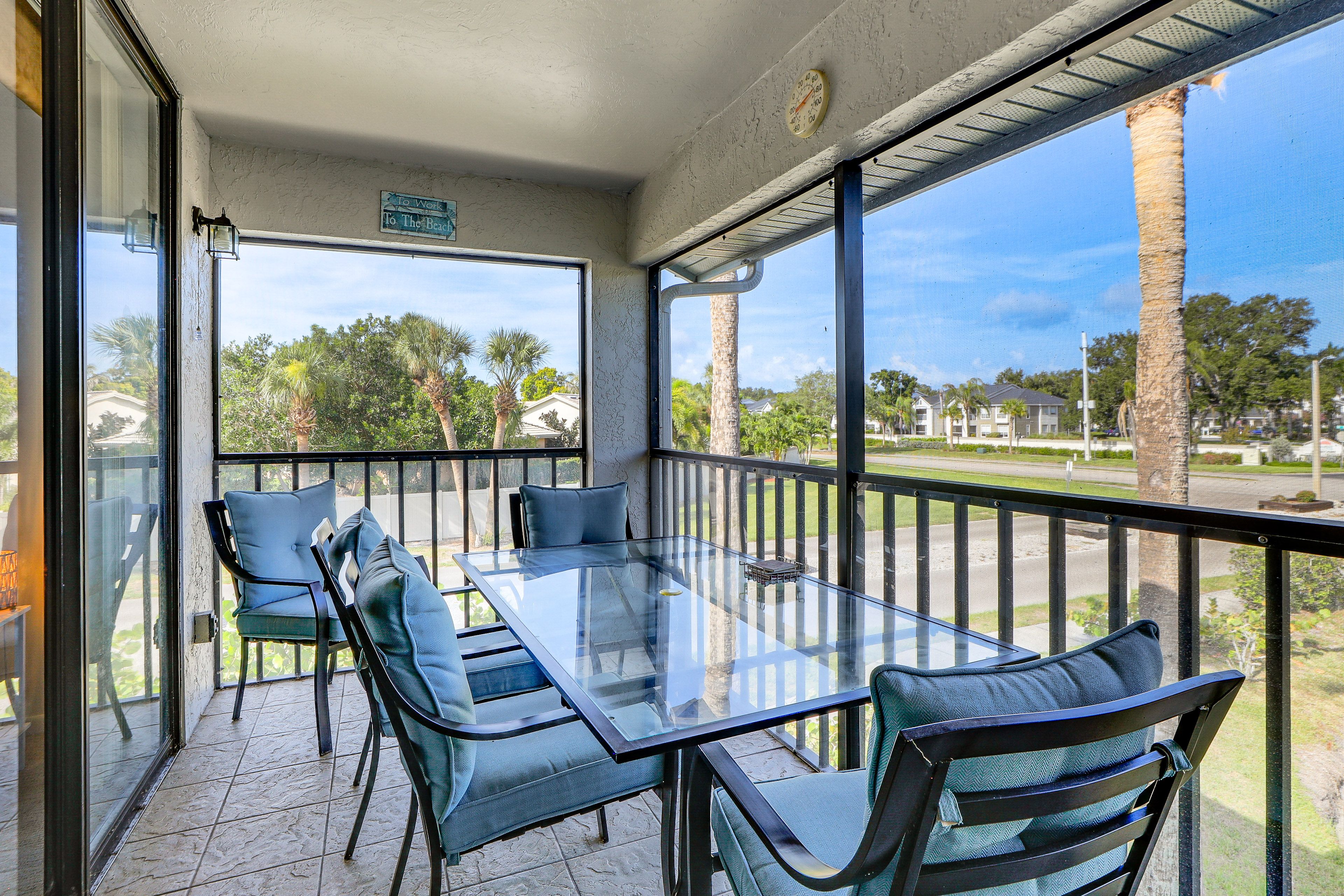 Screened Balcony