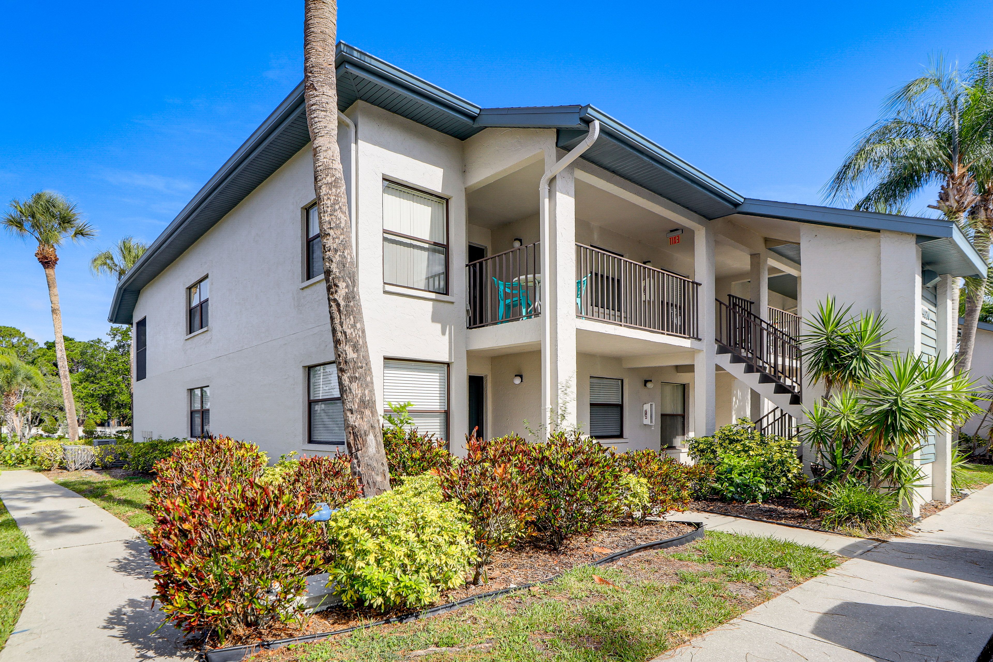 Property Exterior | Single-Level Condo | 2nd-Floor Unit