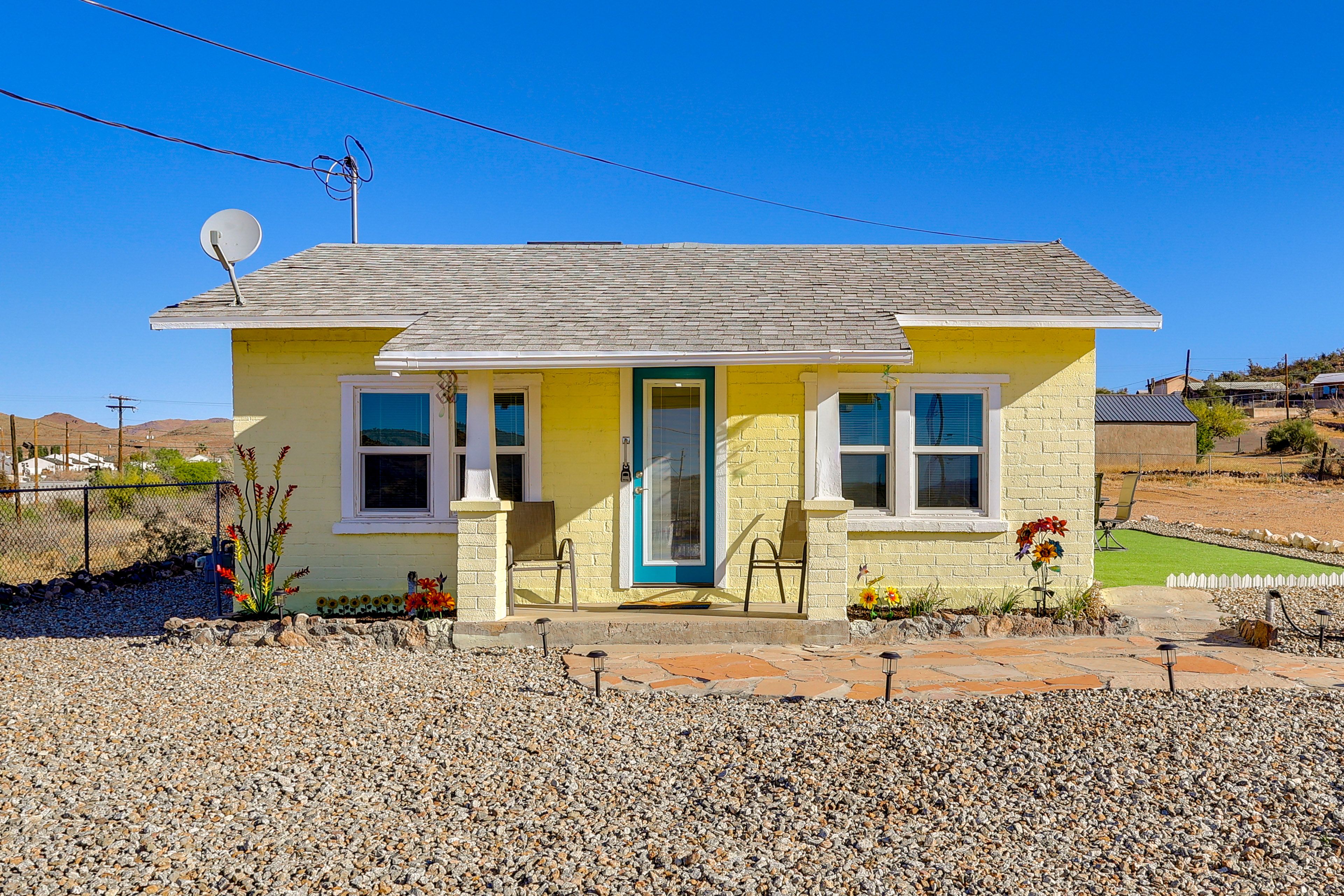 Parking | Driveway (4 Vehicles) | RV/Trailer/Boat Parking