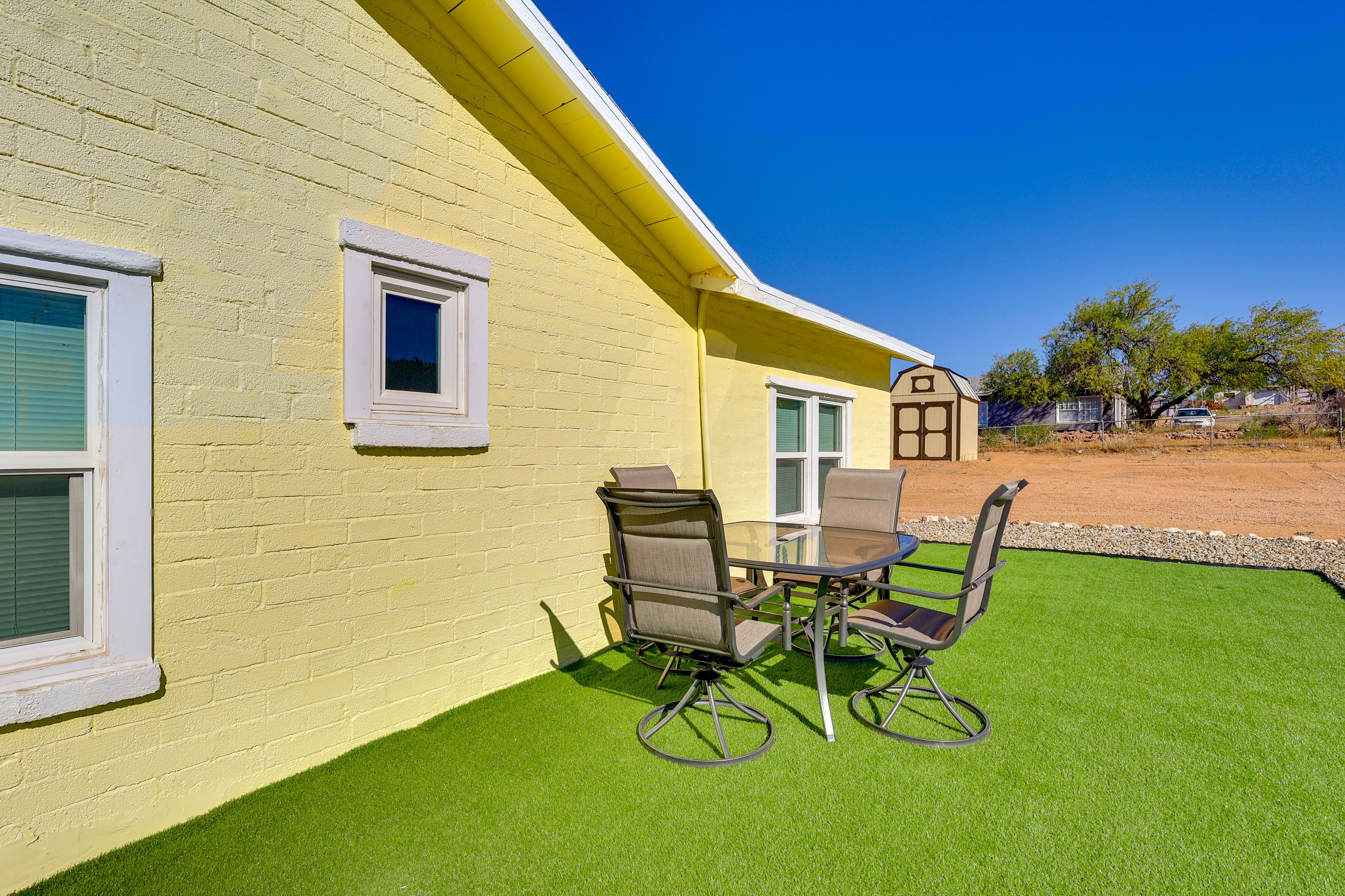 Home Exterior | Backyard | Charcoal Grill