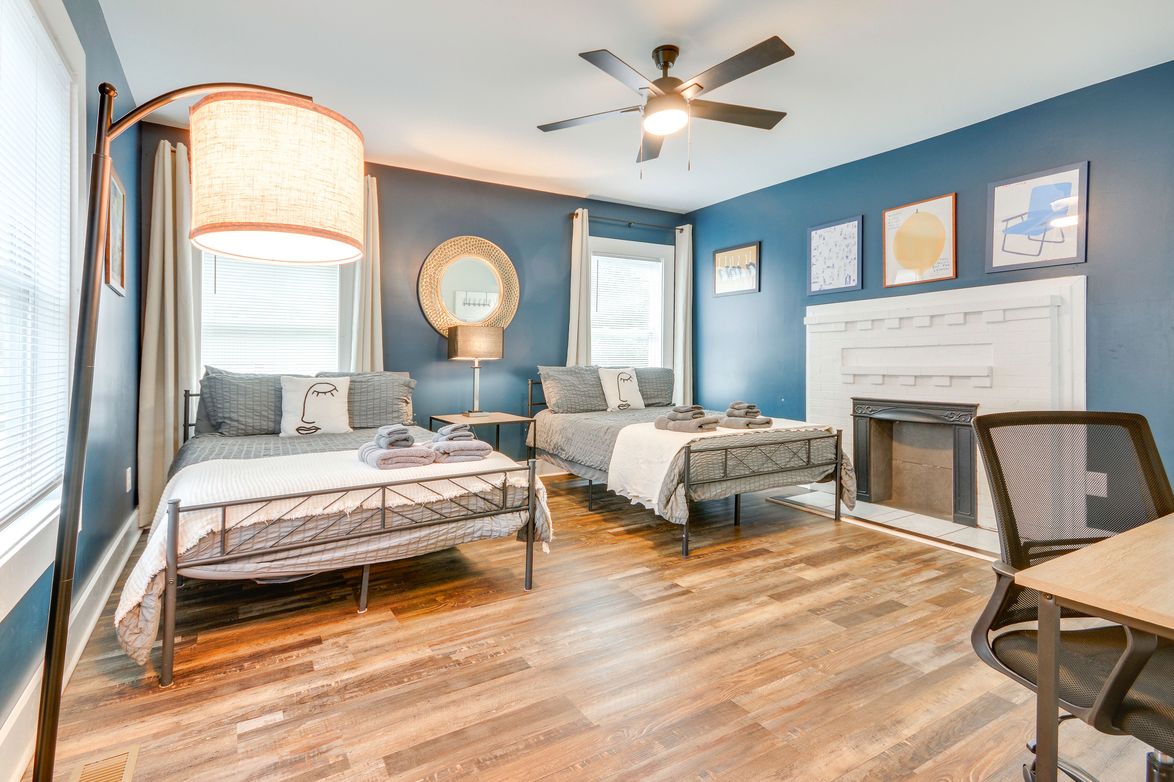 Bedroom 3 | 1st Floor | Queen Bed | Full Bed