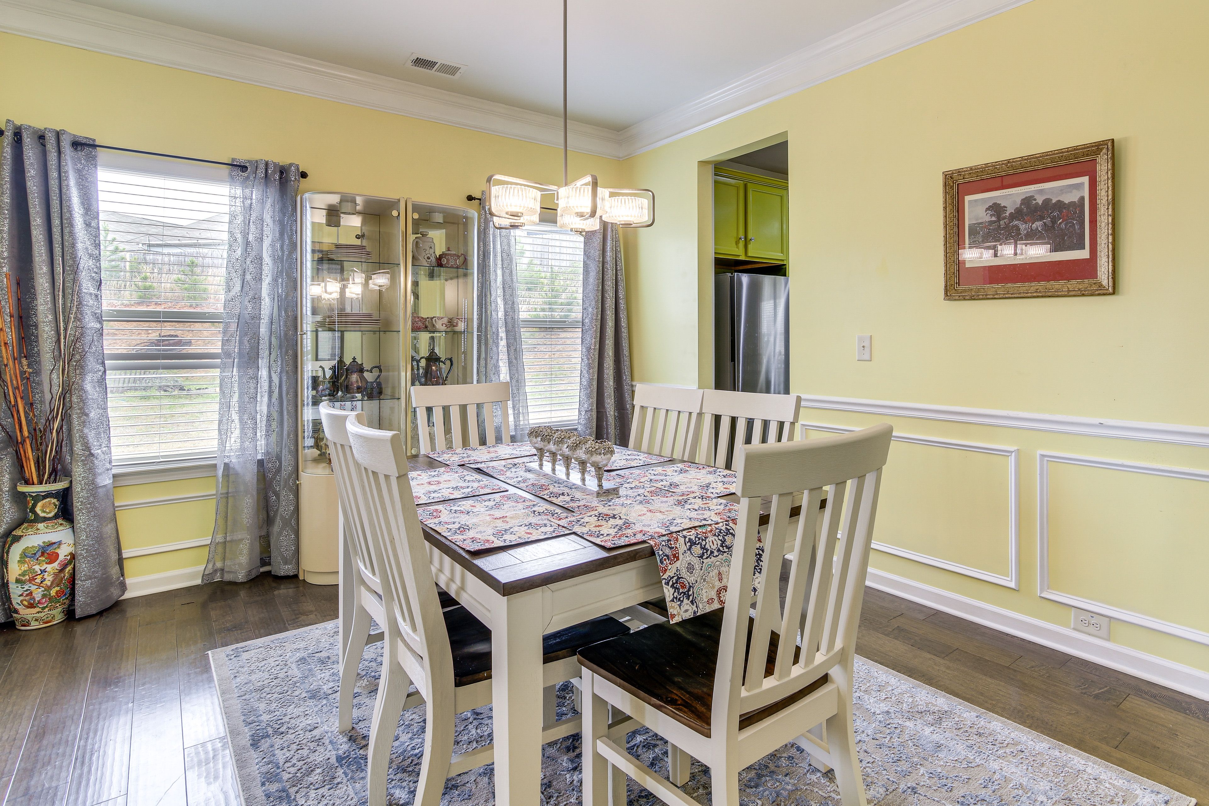 Dining Room | Dishware/Flatware Provided | 1st Floor