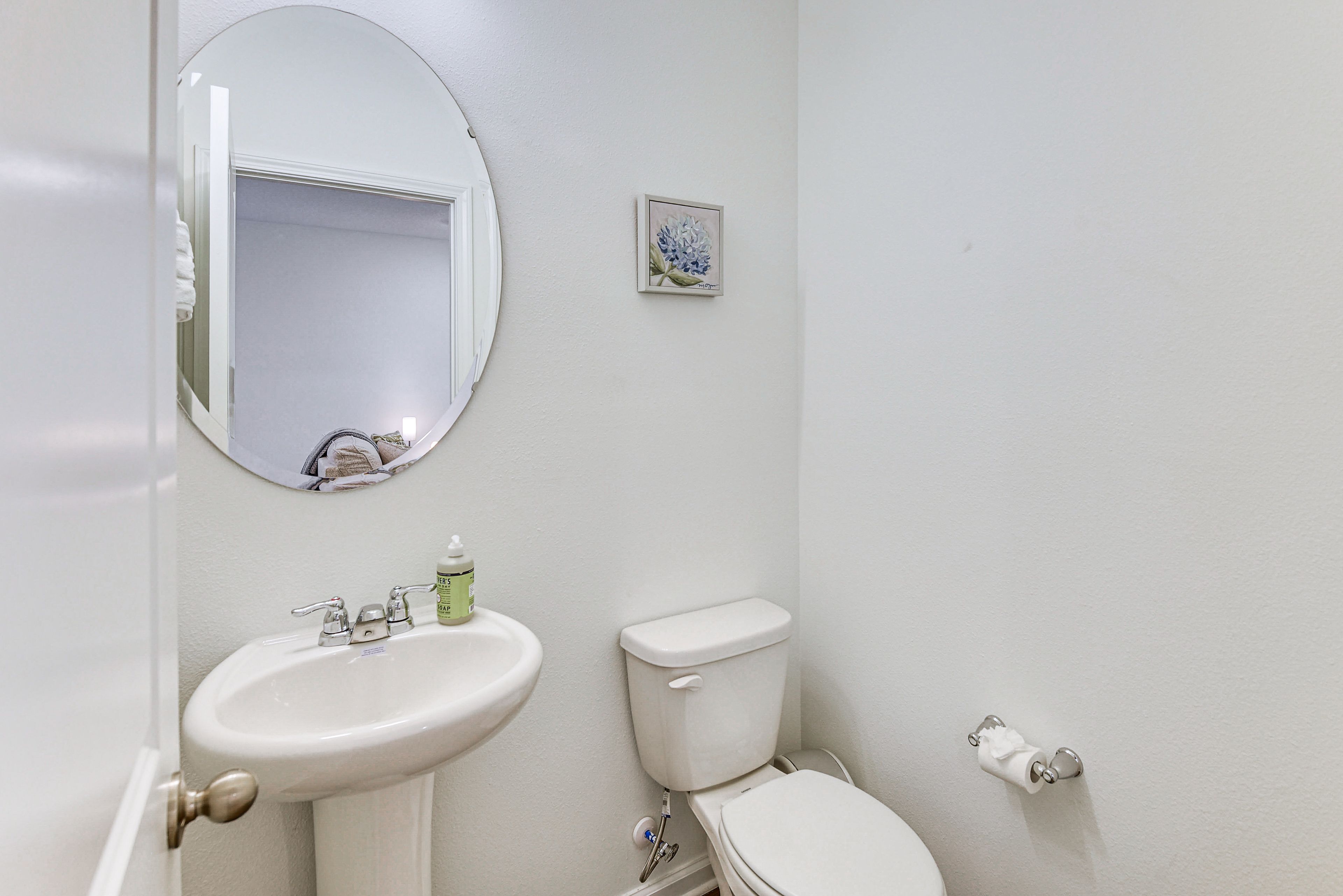 Half Bathroom | 1st Floor