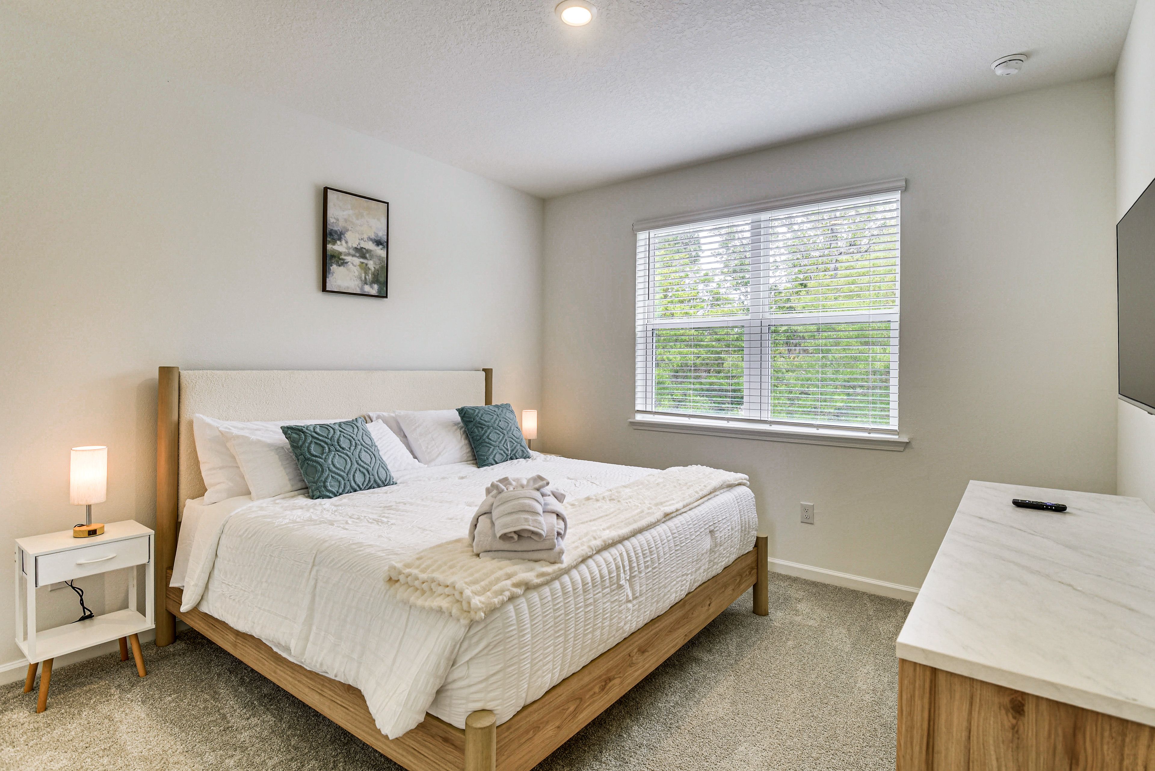 Bedroom 2 | King Bed | 2nd Floor