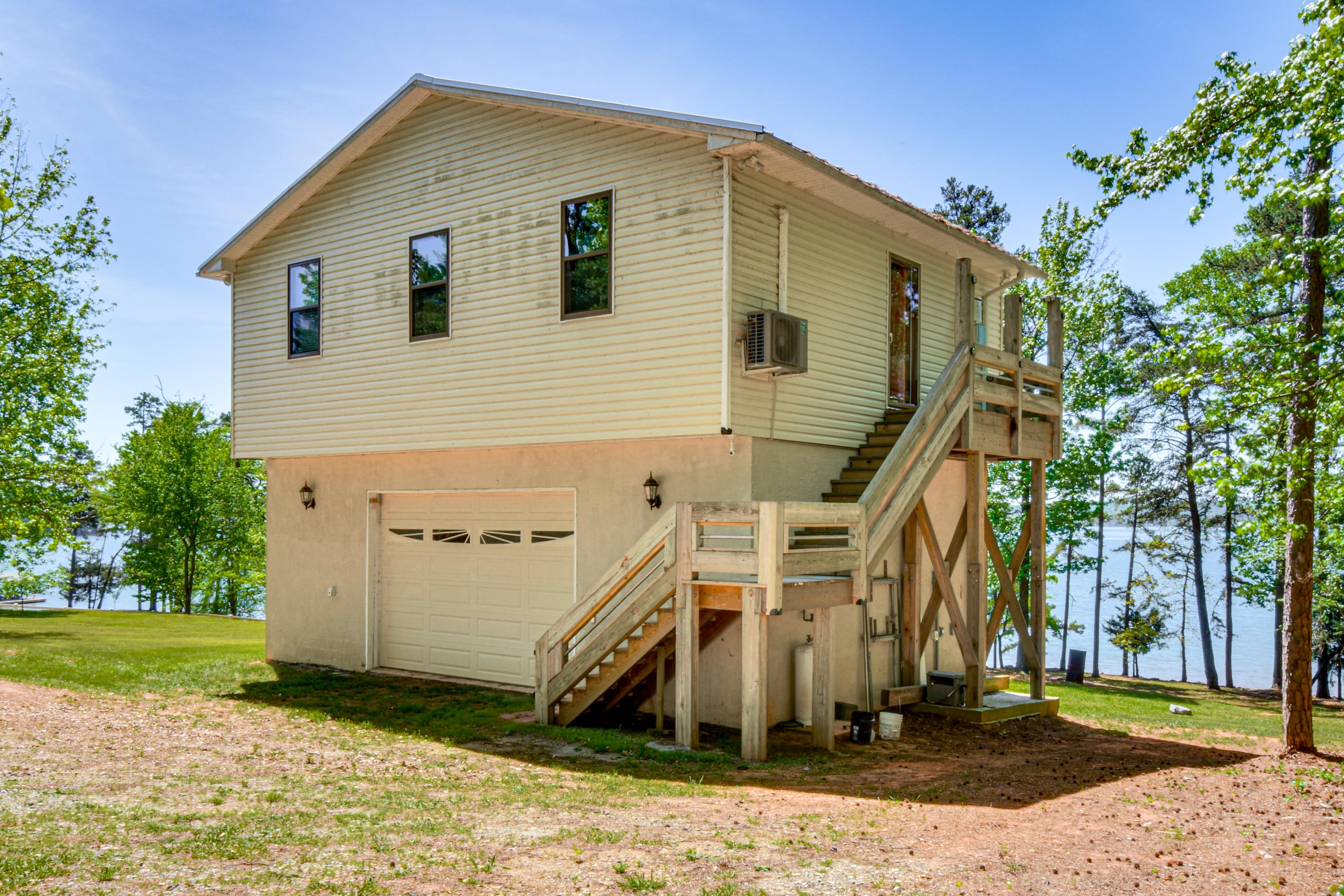 Exterior | Single-Story Unit