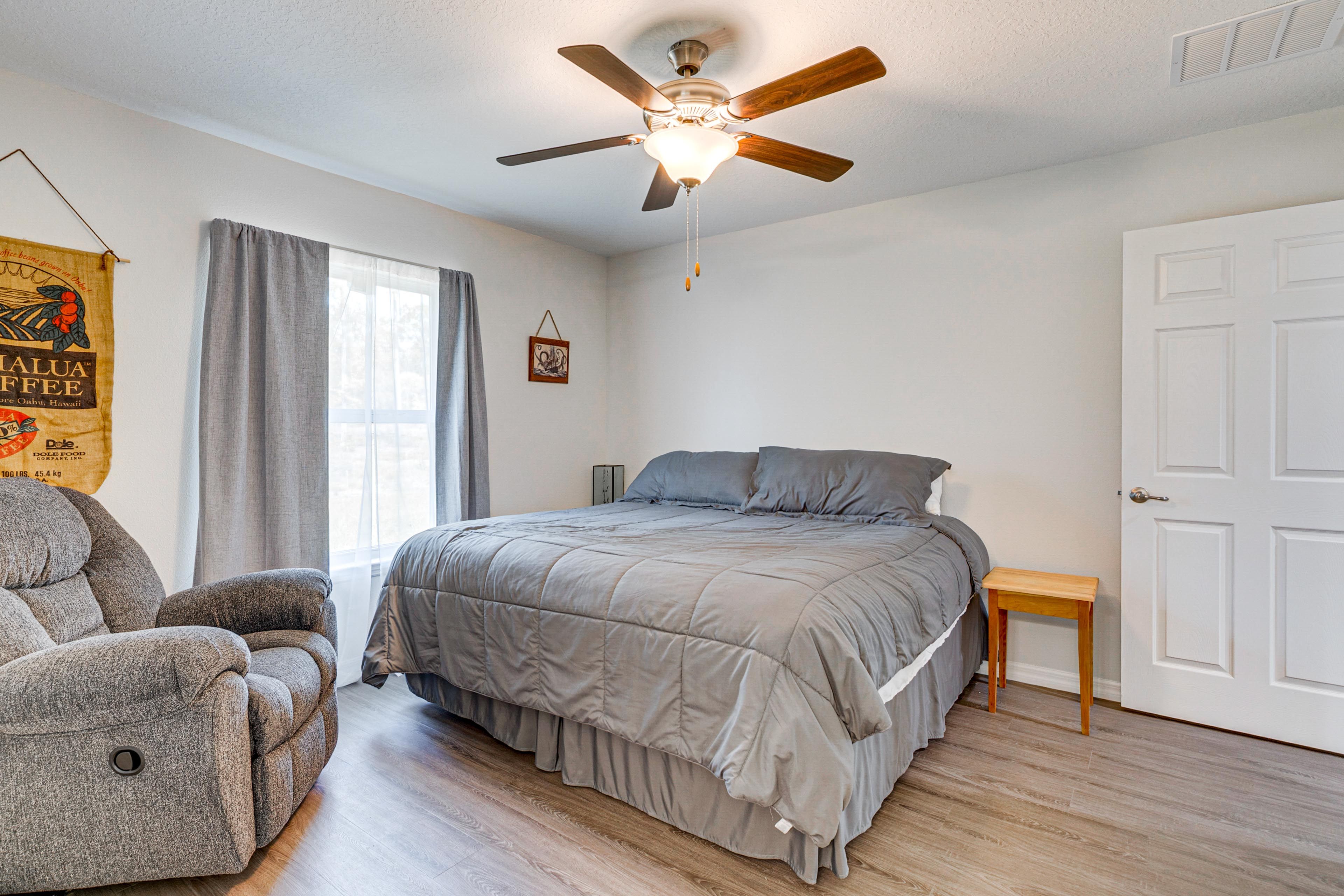 Bedroom 1 | King Bed | En-Suite Bathroom