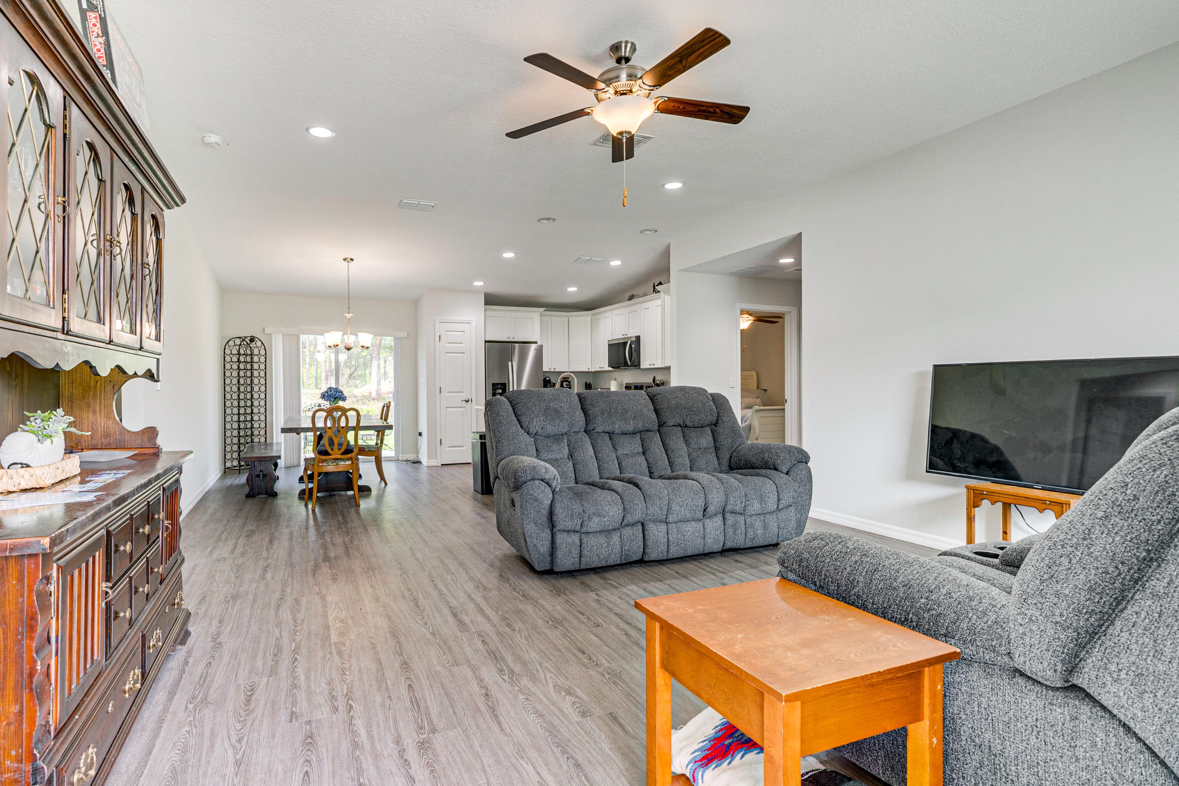 Living Room | Free WiFi