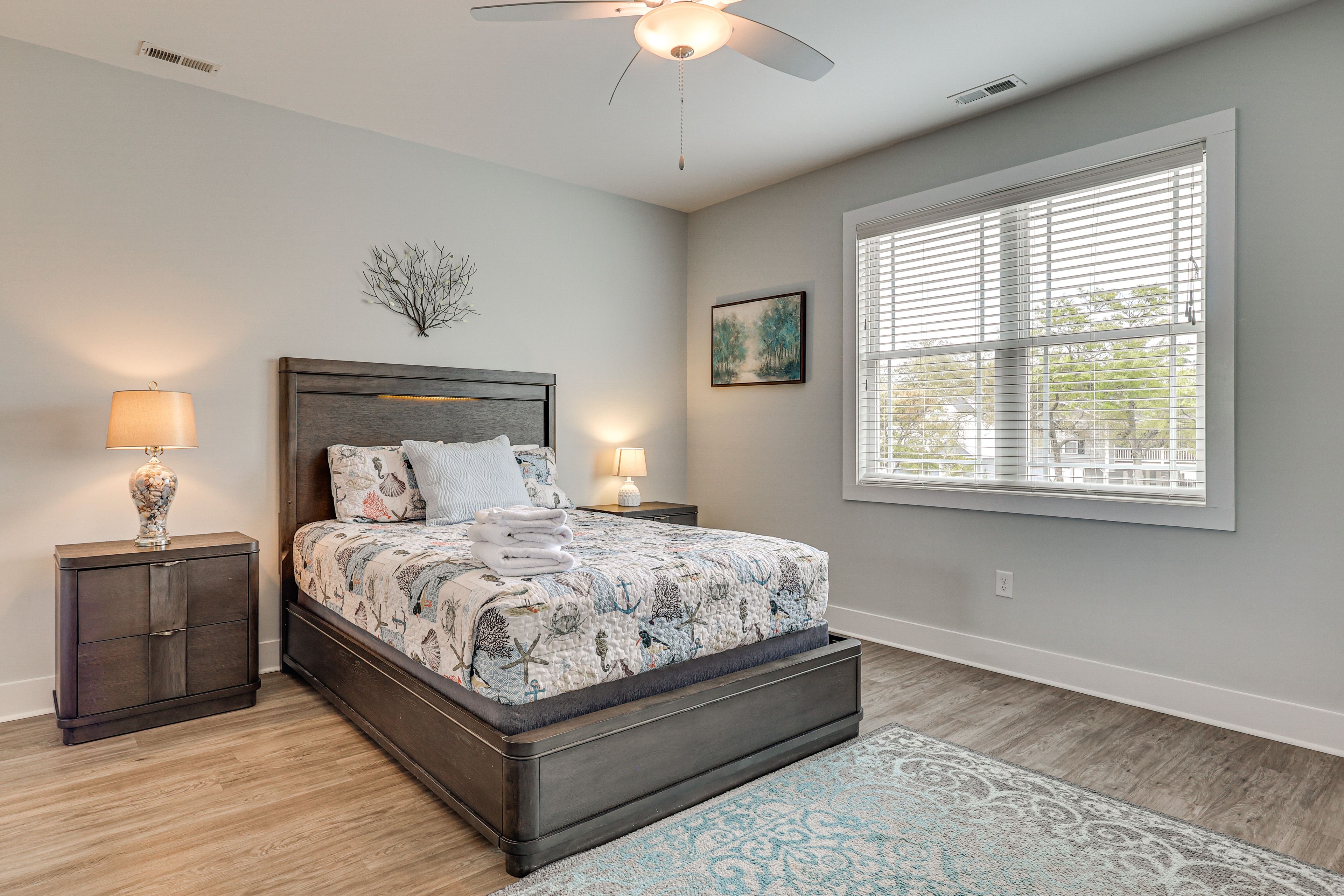 Bedroom 2 | Queen Bed