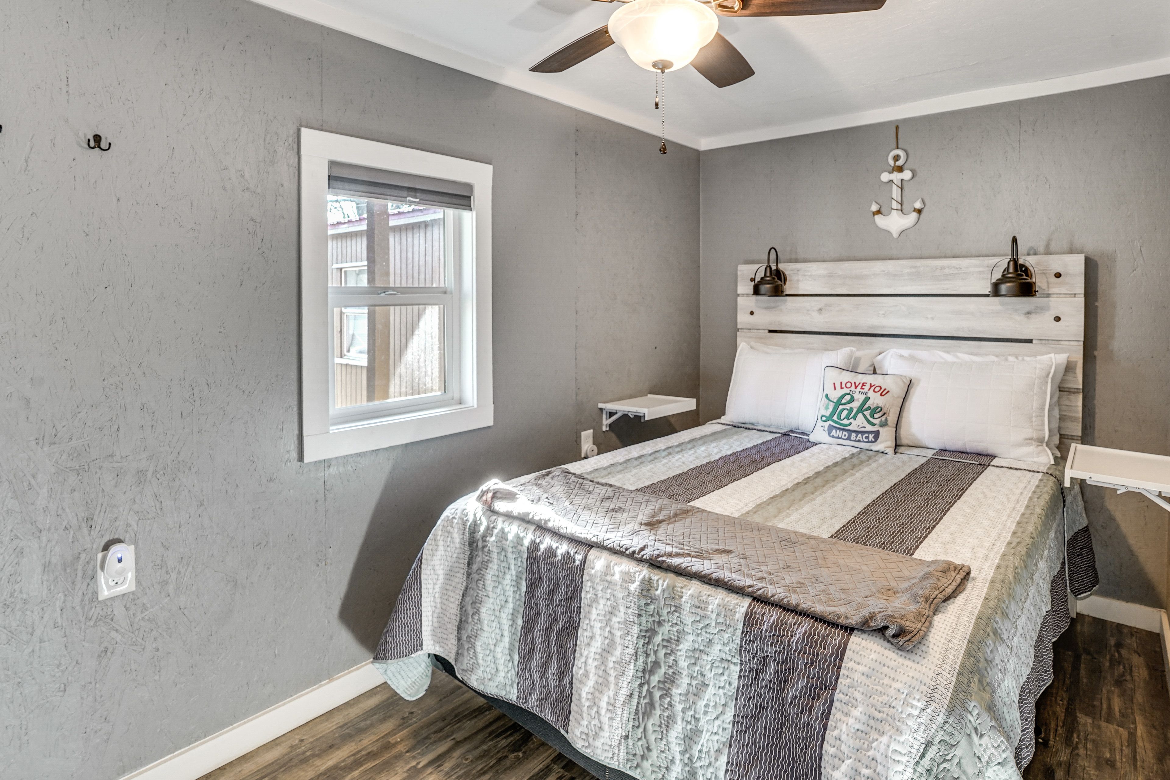 Bedroom 1 | Queen Bed | Flat-Screen TV