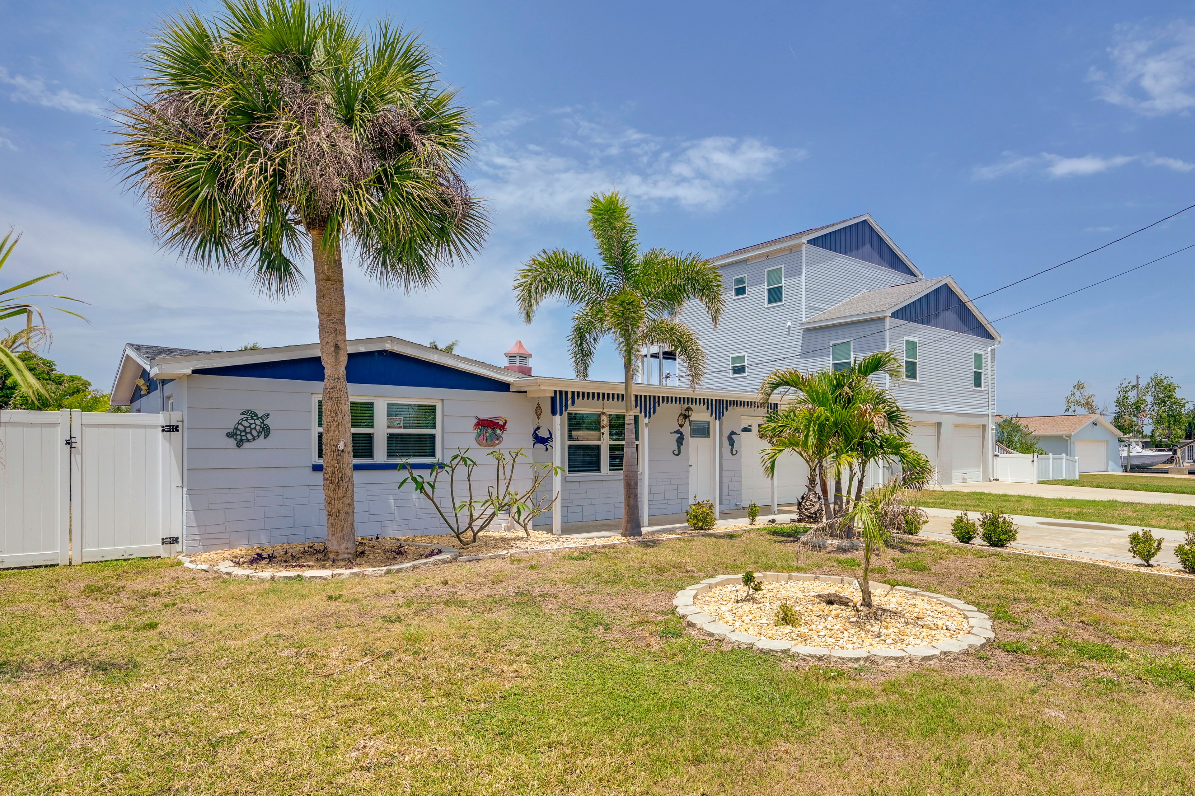Driveway Parking | 4 Vehicles