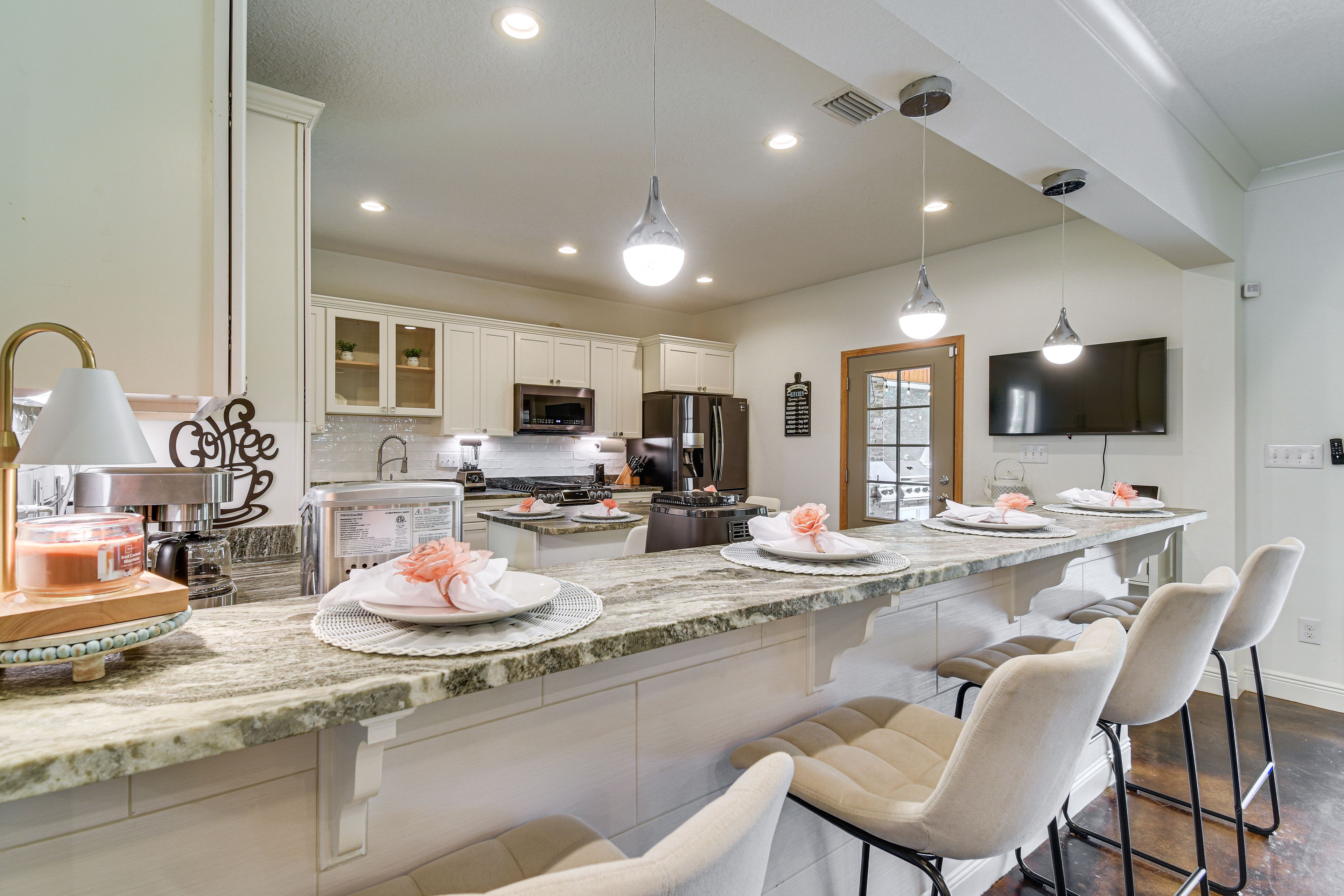 Kitchen | Dishwasher | Toaster Oven