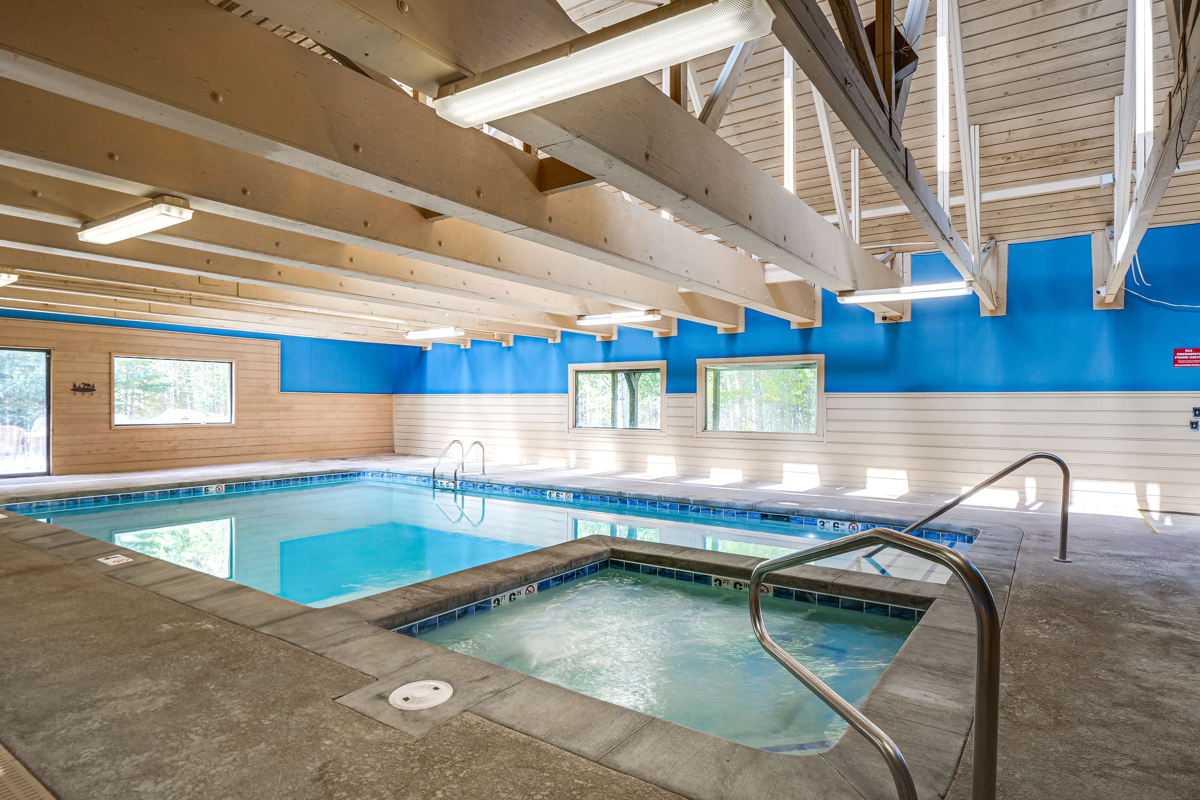 Community Amenities | Pool