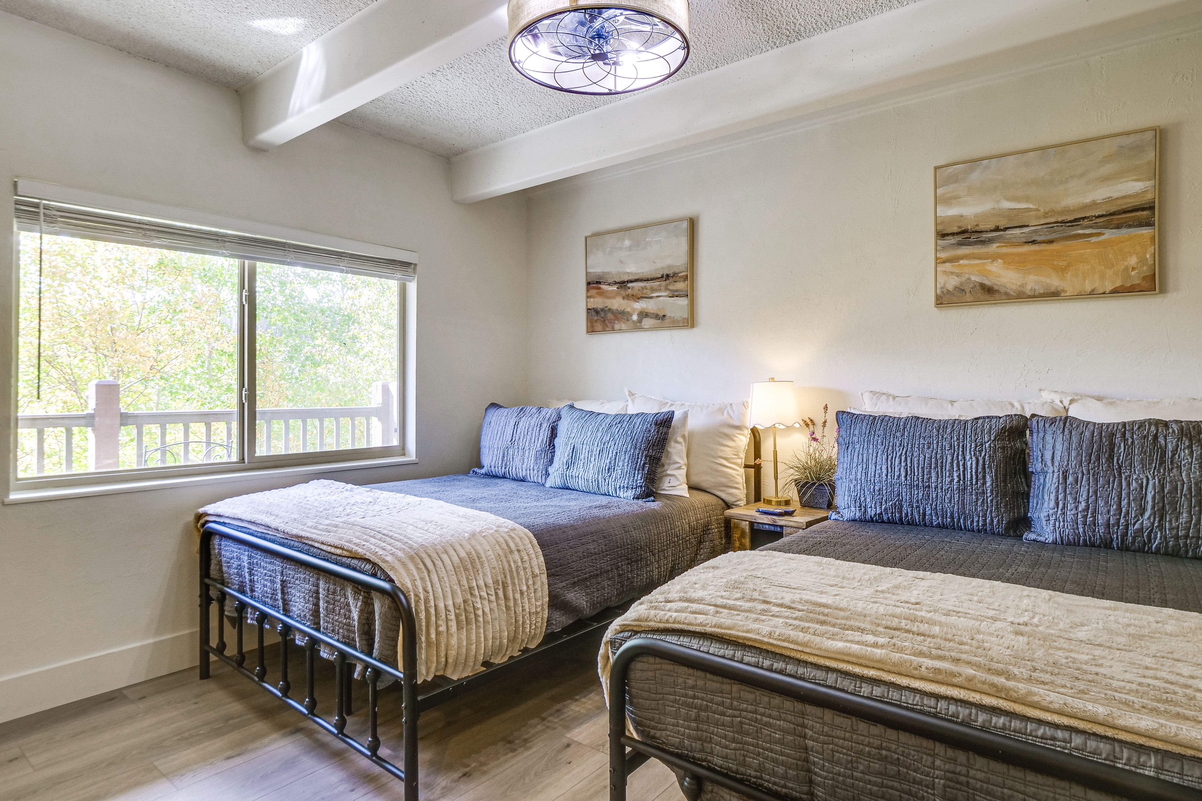 Bedroom 1 | 2 Queen Beds