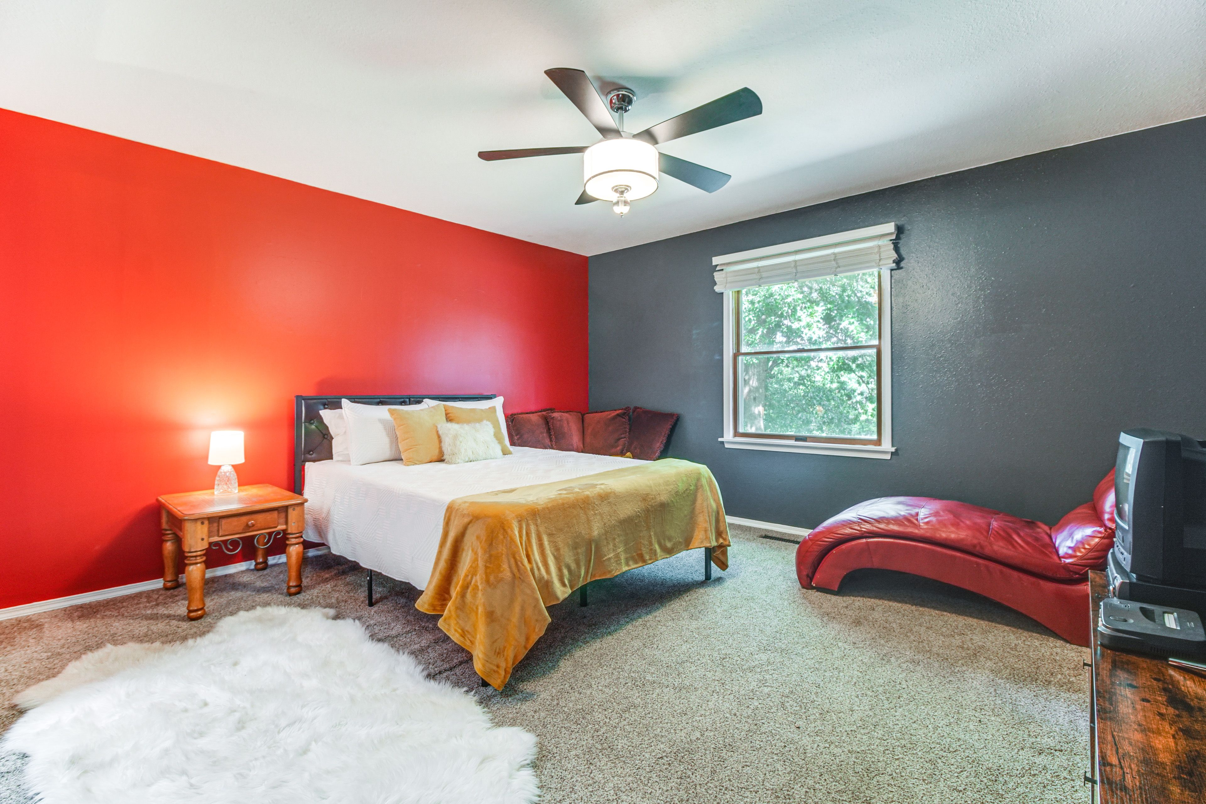 Bedroom 2 | Queen Bed