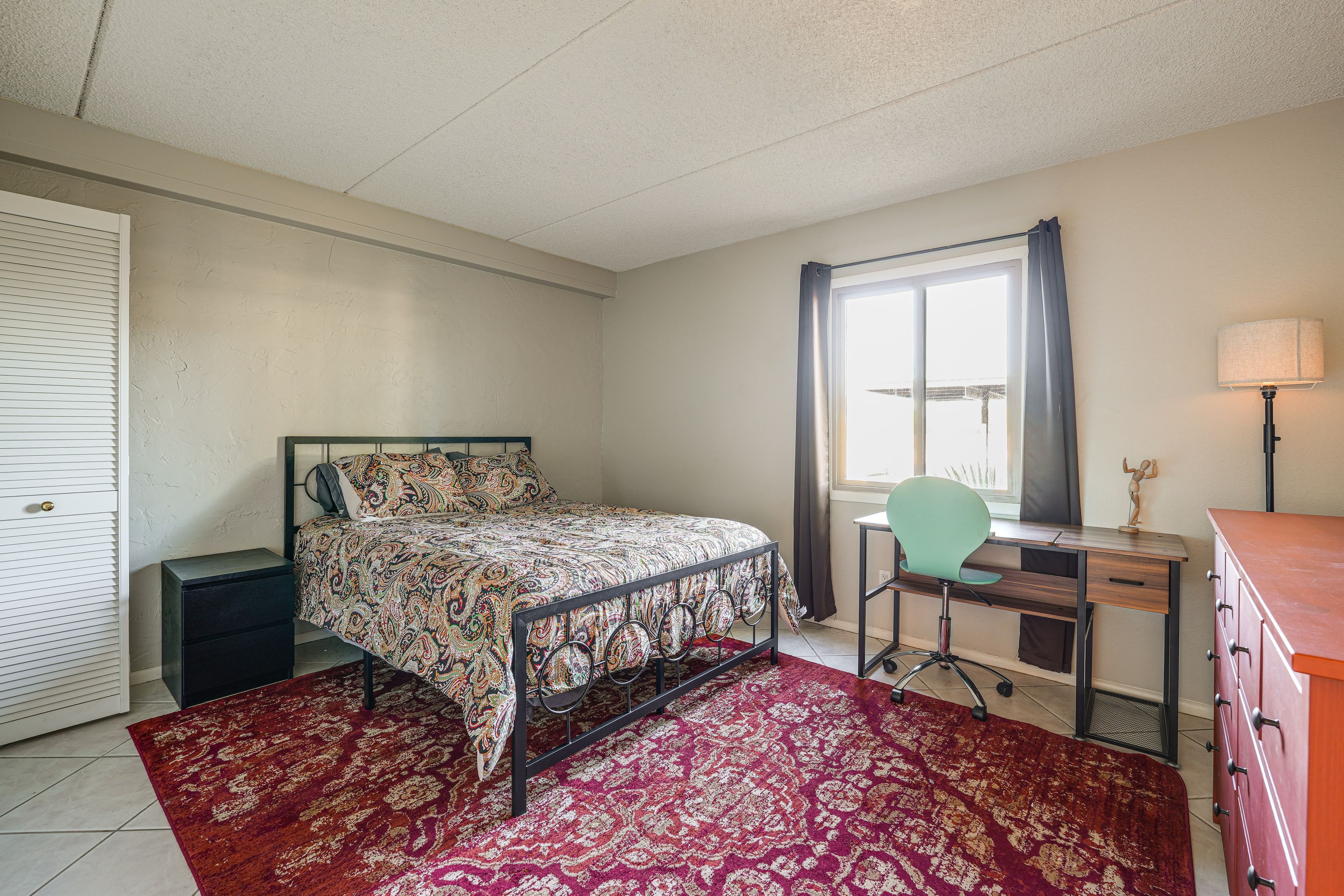 Bedroom 2 | Queen Bed