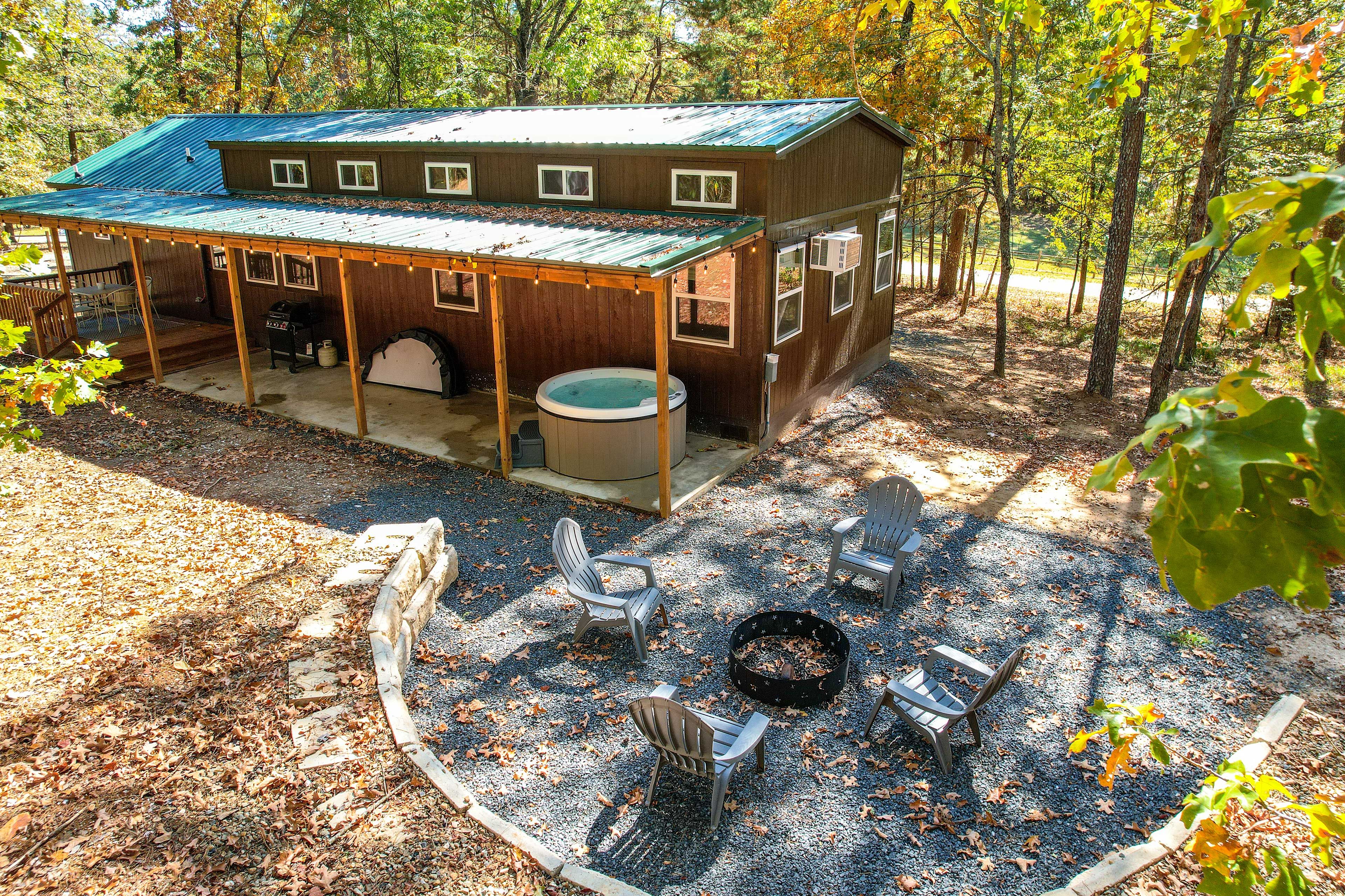 2 Private Fire Pits | Free Street Parking | RV/Trailer Parking