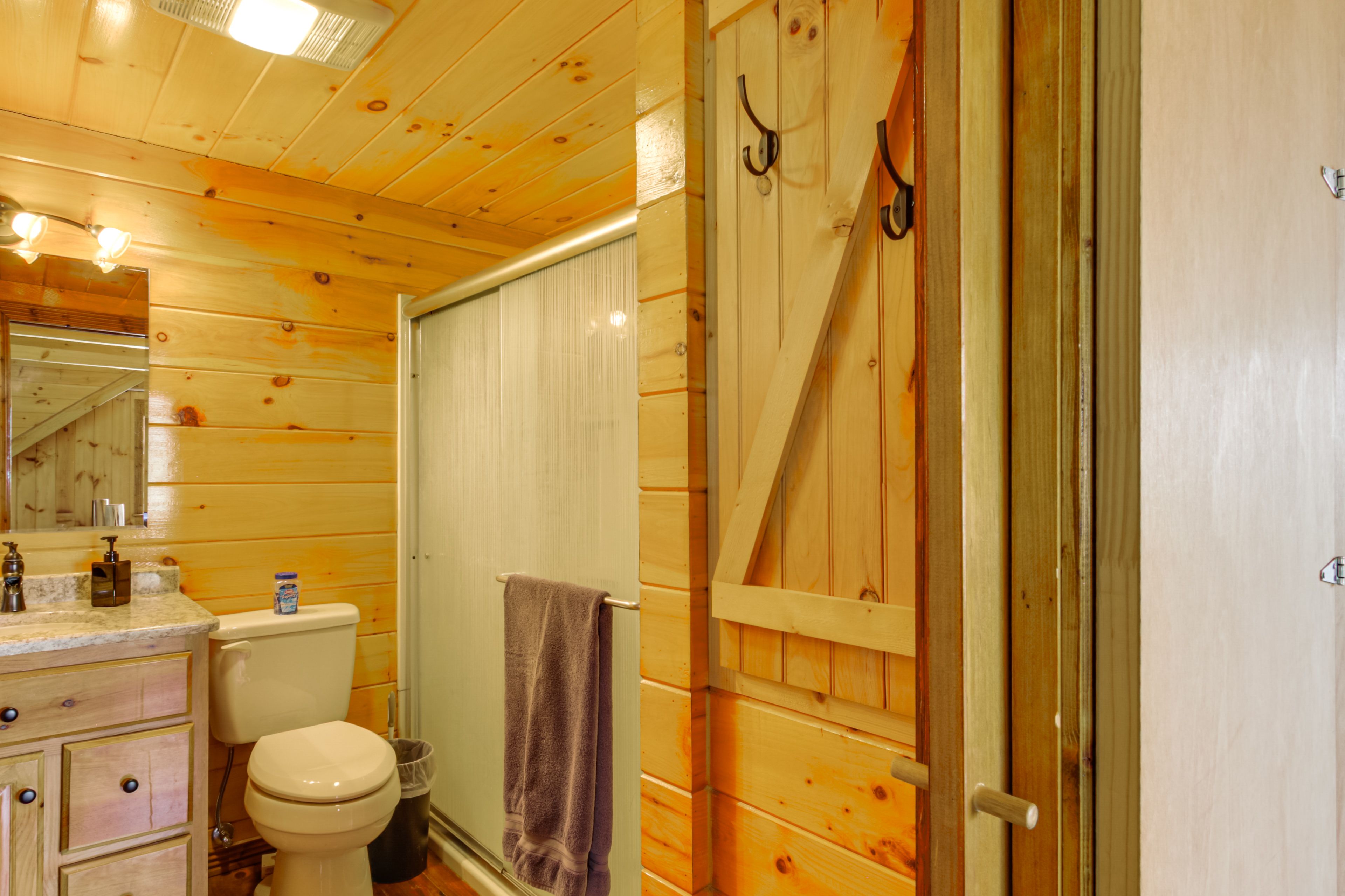 Bathroom | Upper Level