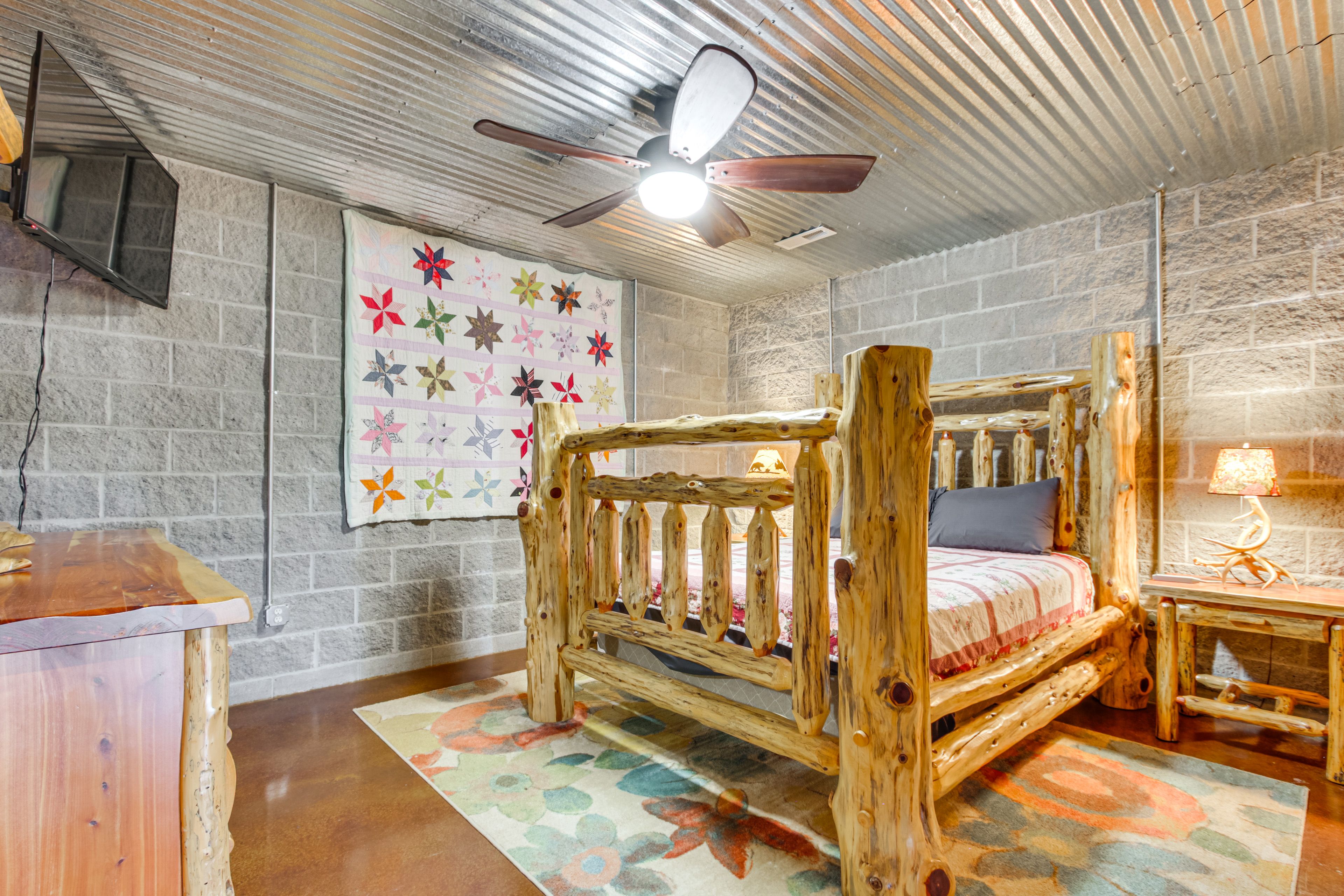 Bedroom 1 | Queen Bed | Lower Level